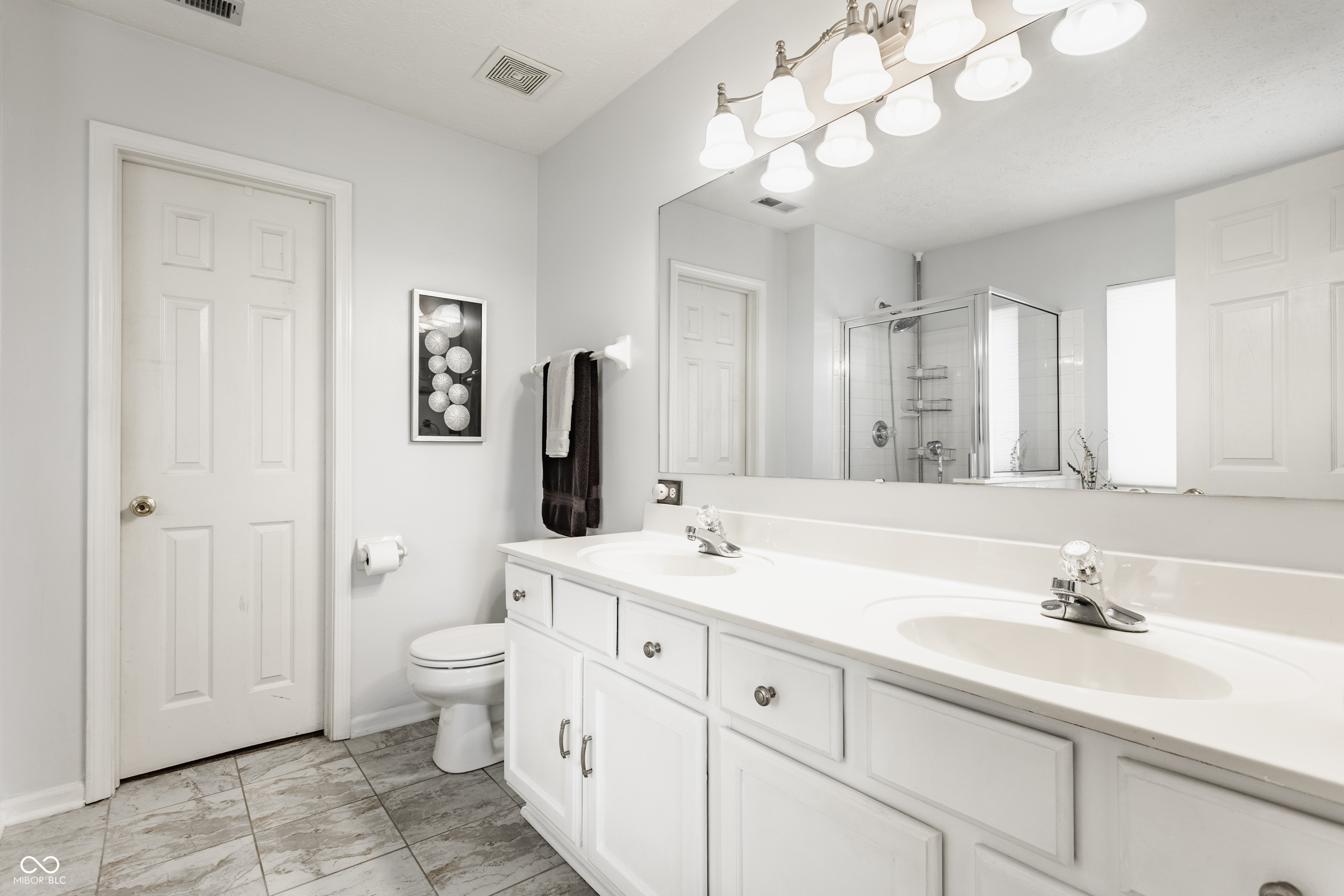 13390 Grosbeak Court