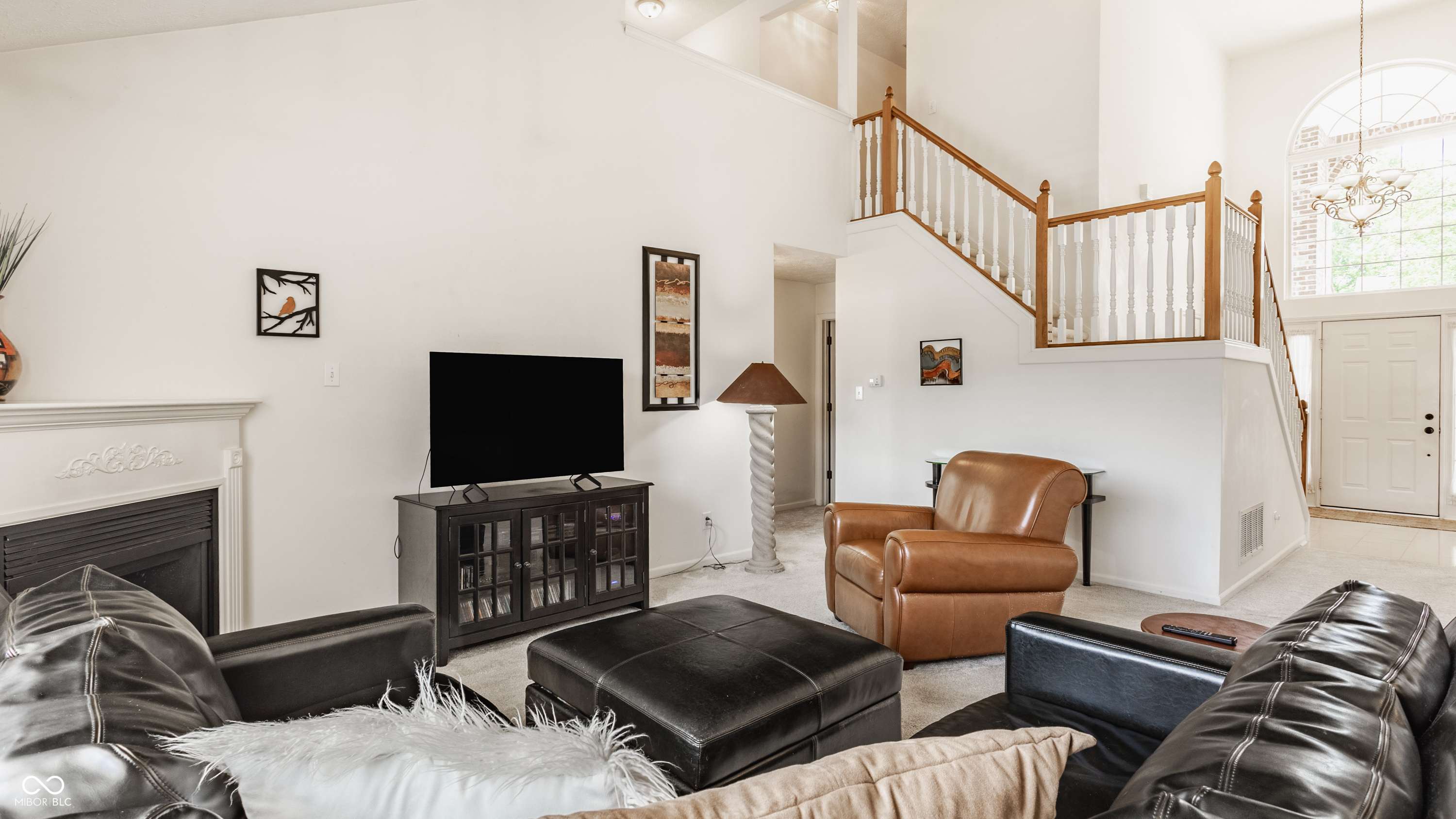 13390 Grosbeak Court