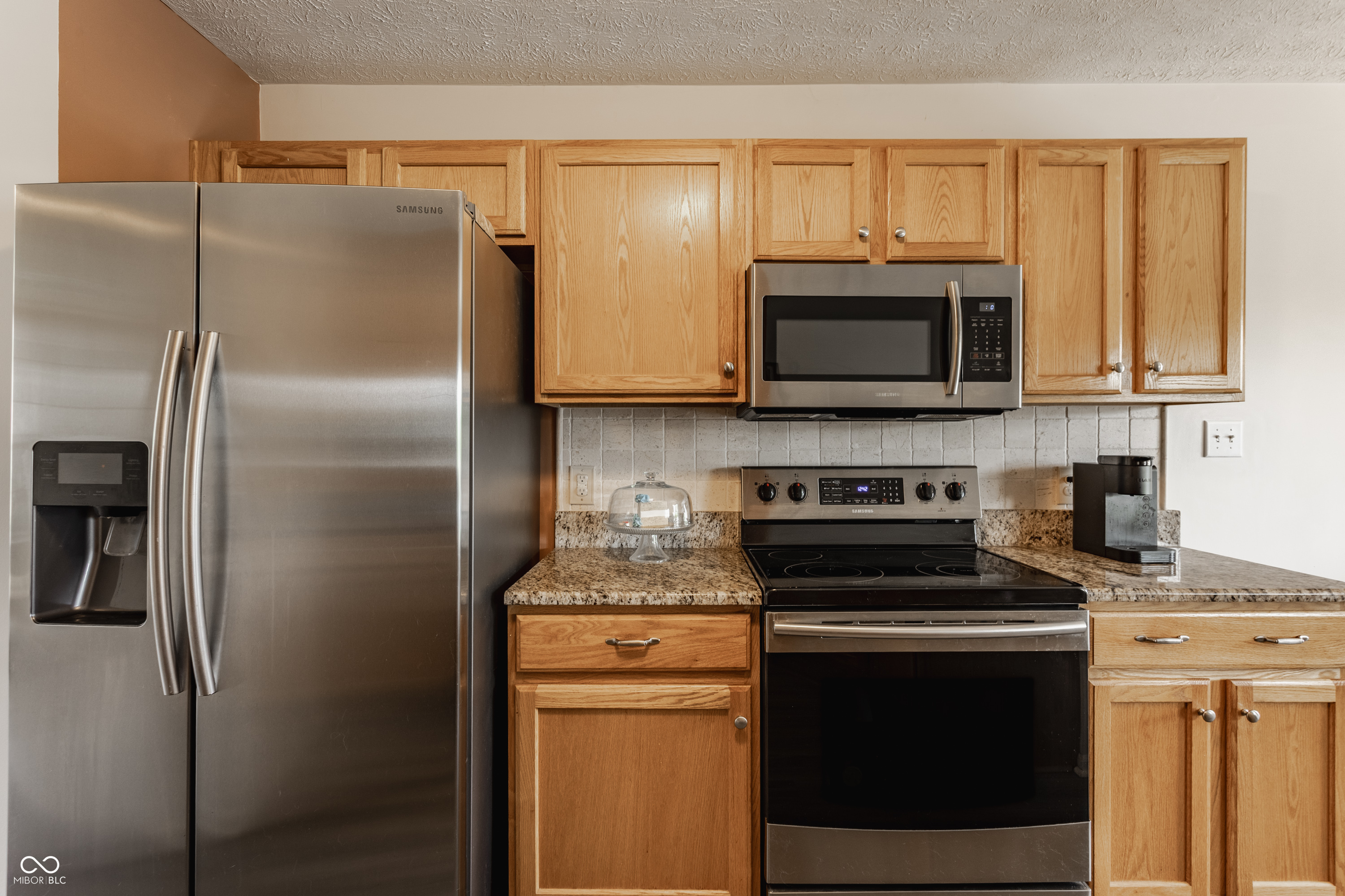 13390 Grosbeak Court