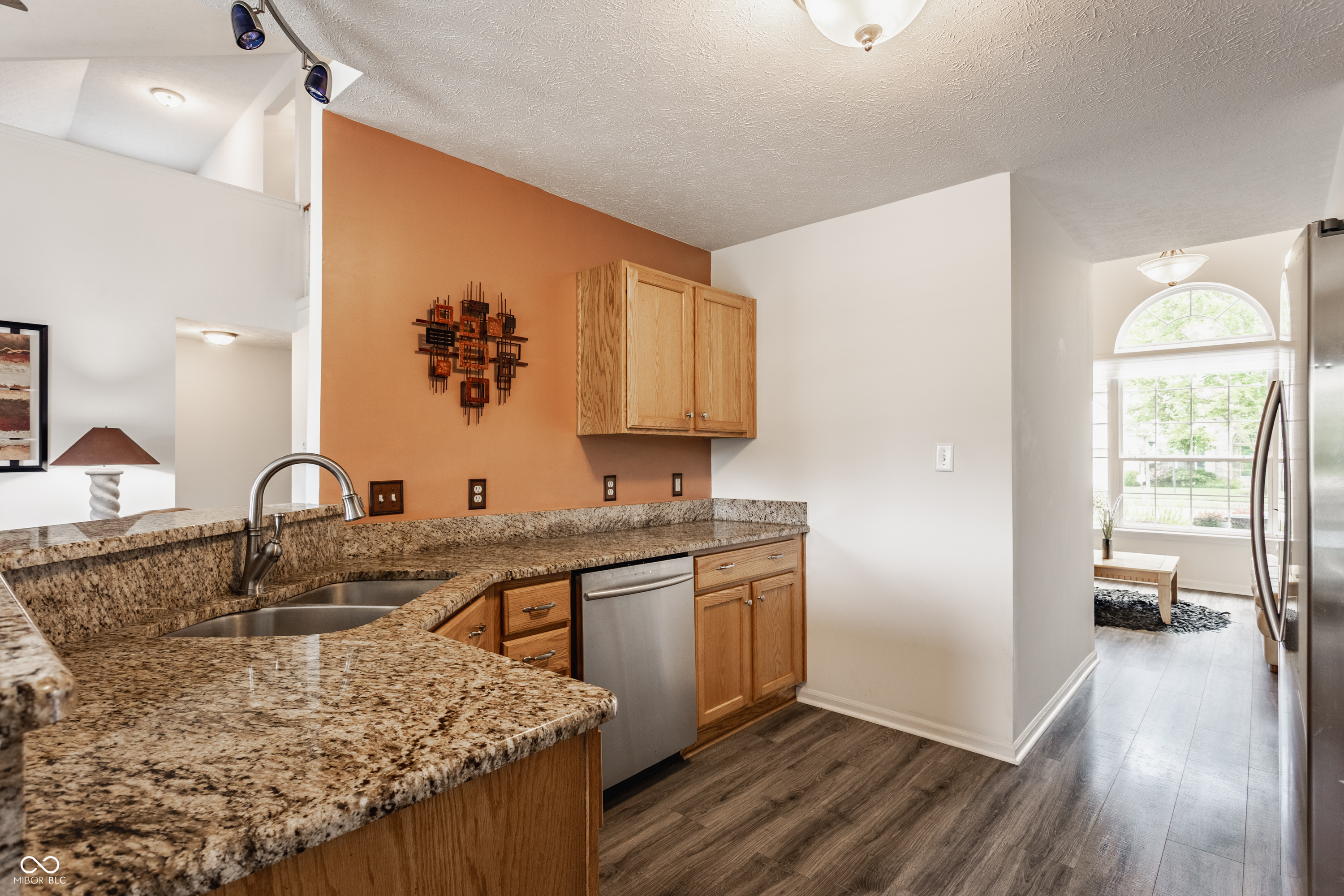 13390 Grosbeak Court