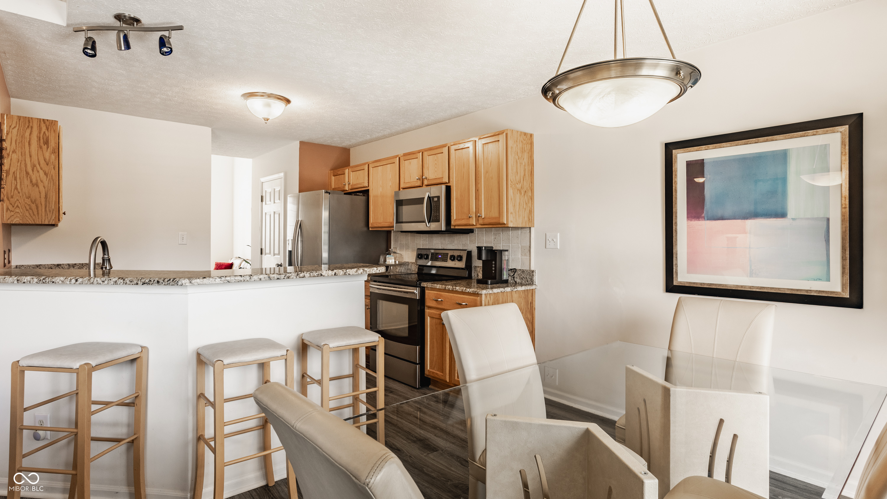 13390 Grosbeak Court
