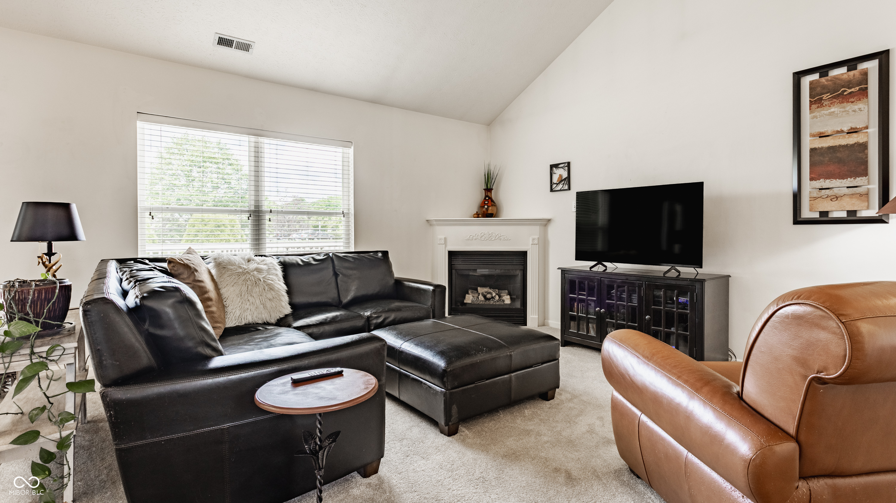 13390 Grosbeak Court
