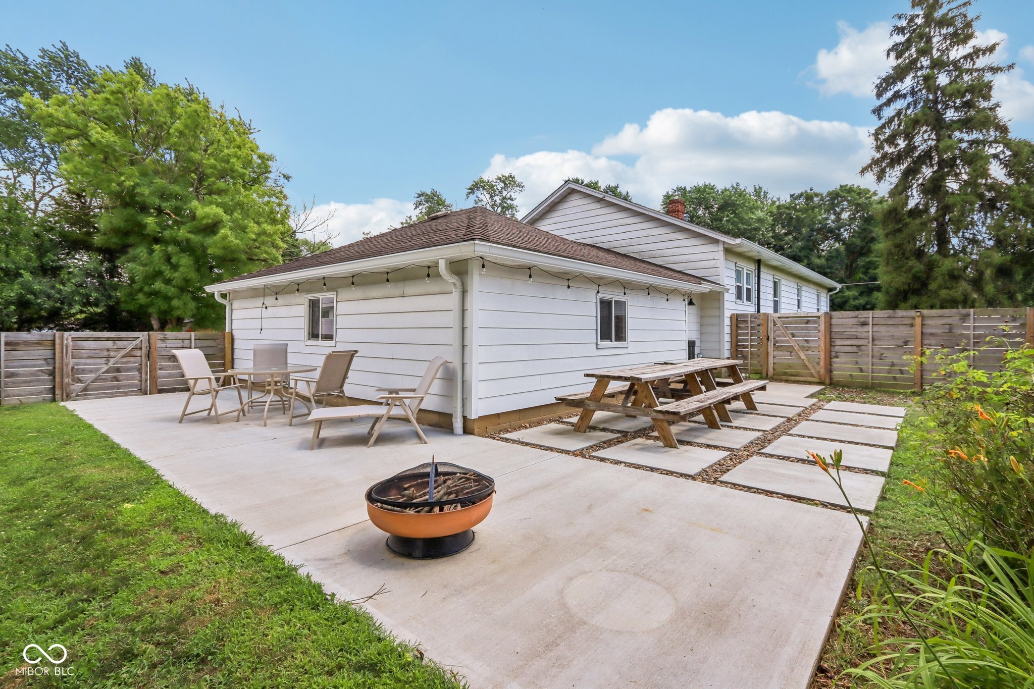 1332 Rocky Ford Road