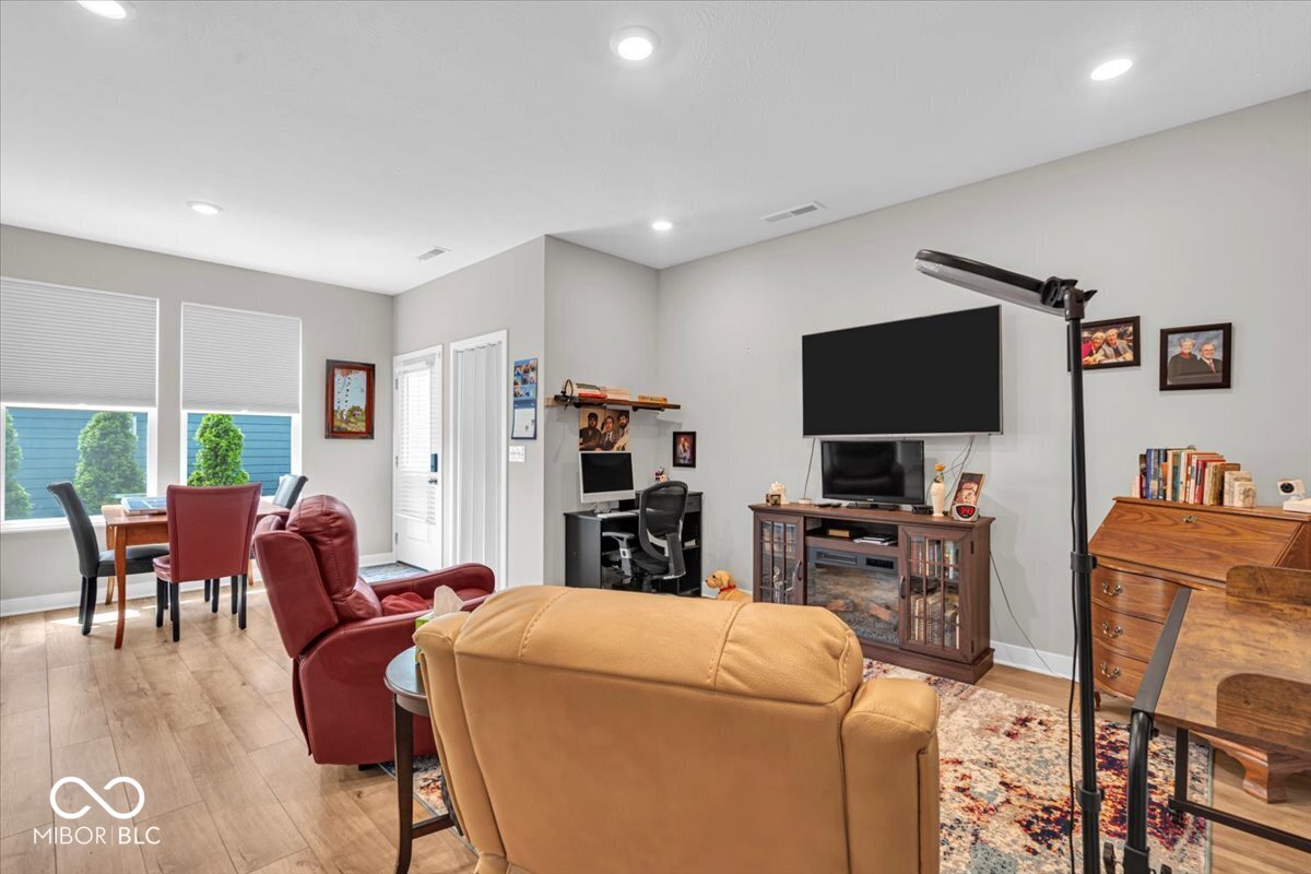 5345 Ridgecrest Lane