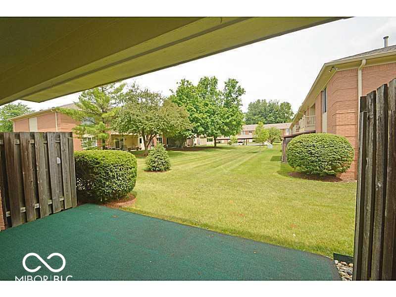 398 Hunters Lane Unit: APT A
