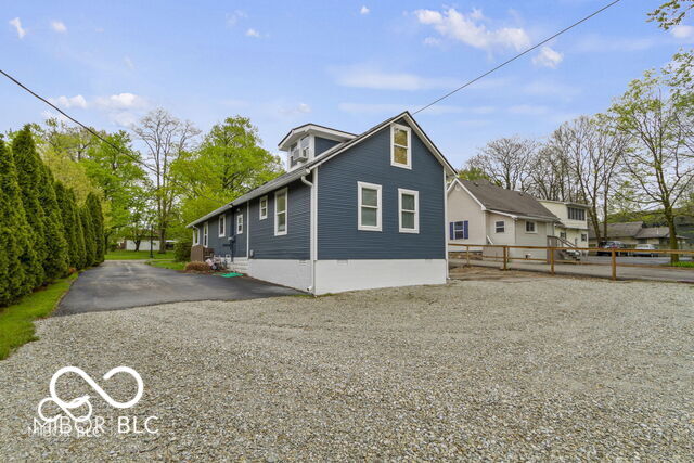 720 N Rangeline Road