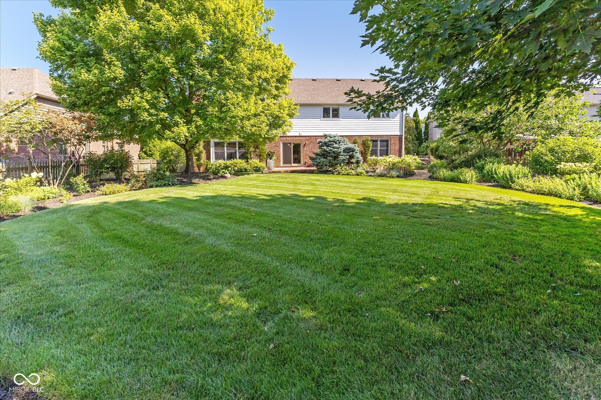 5201 Lake Point Drive