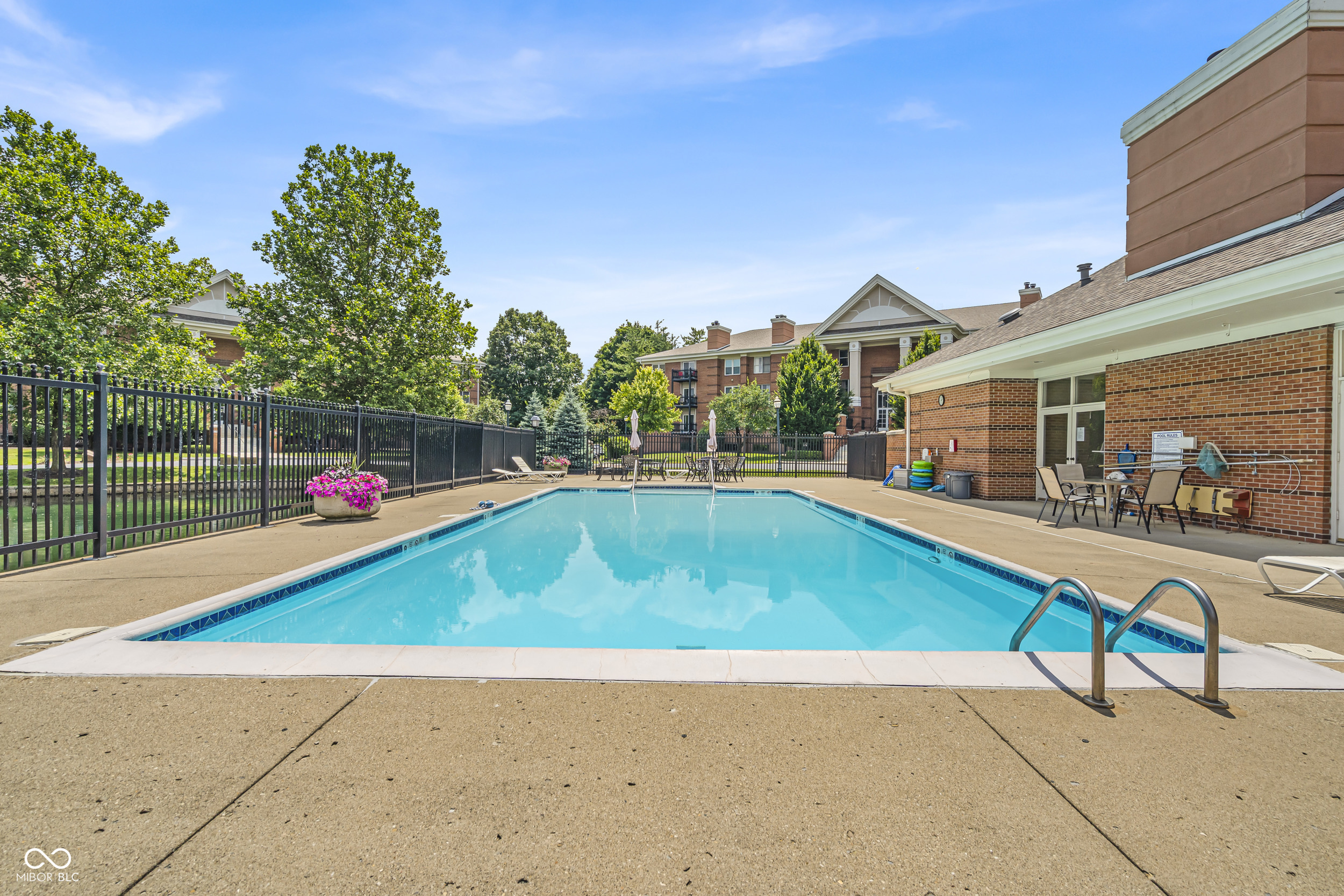 8650 Jaffa Ct W Drive Unit: 32