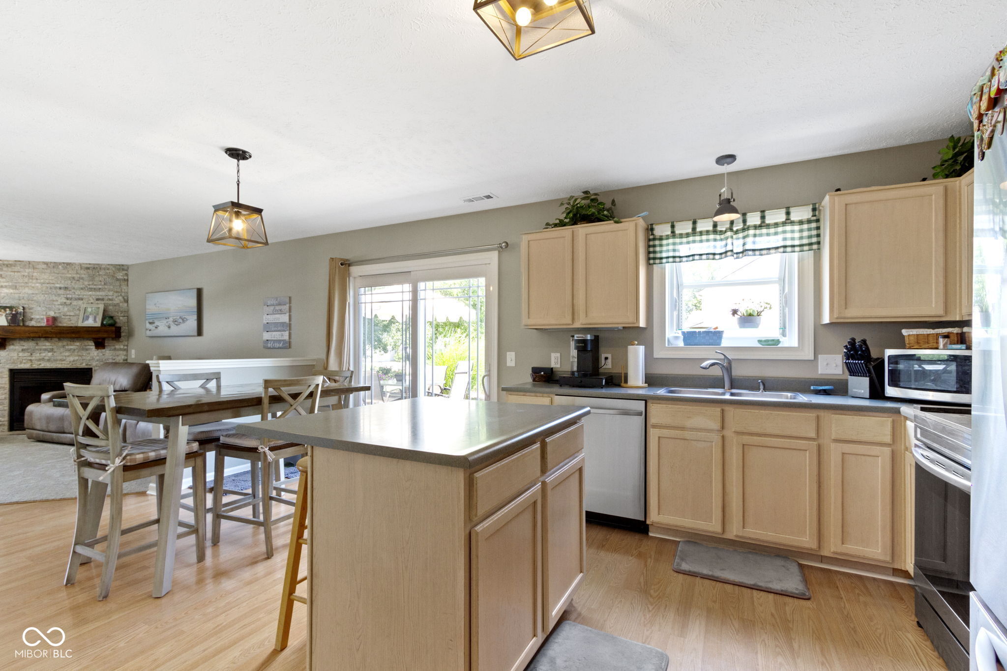 5898 Sandalwood Drive