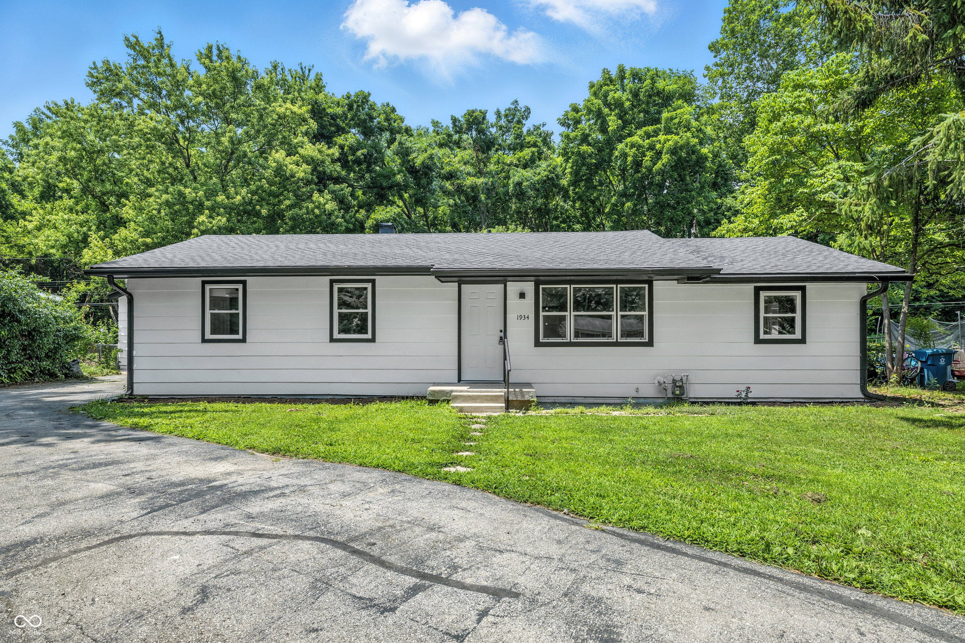 1934 Danbury Drive