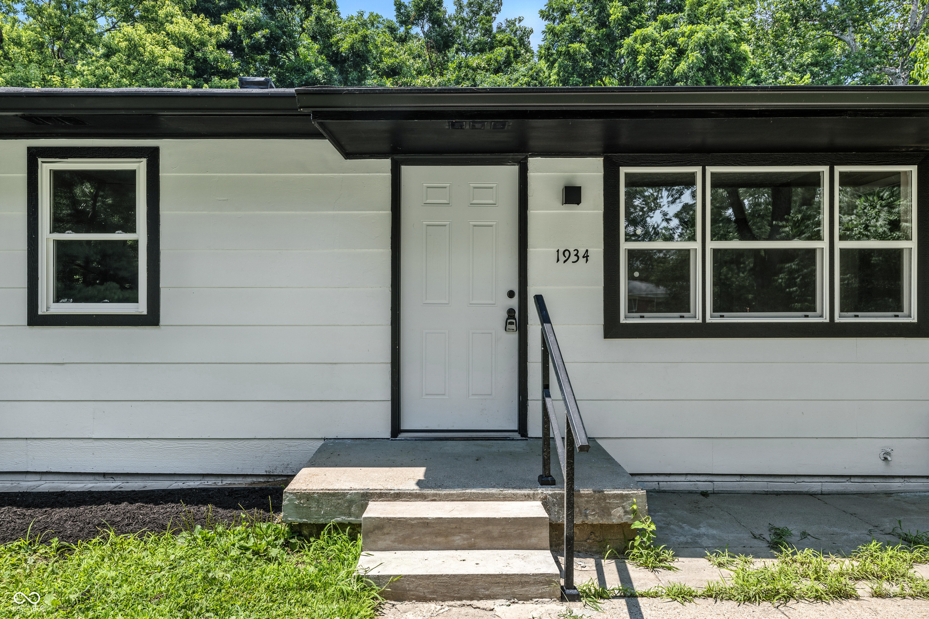 1934 Danbury Drive