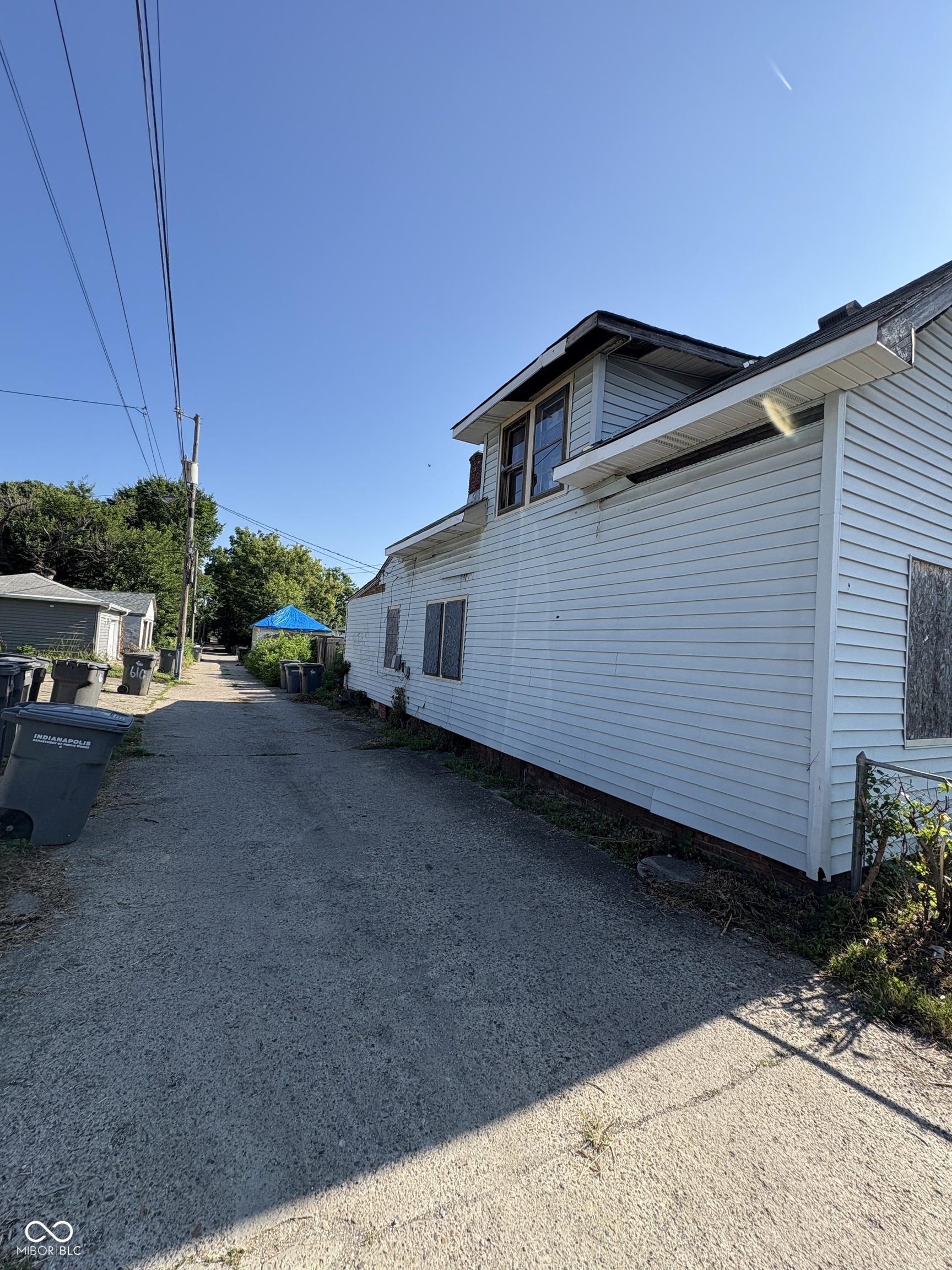 2916 E North Street