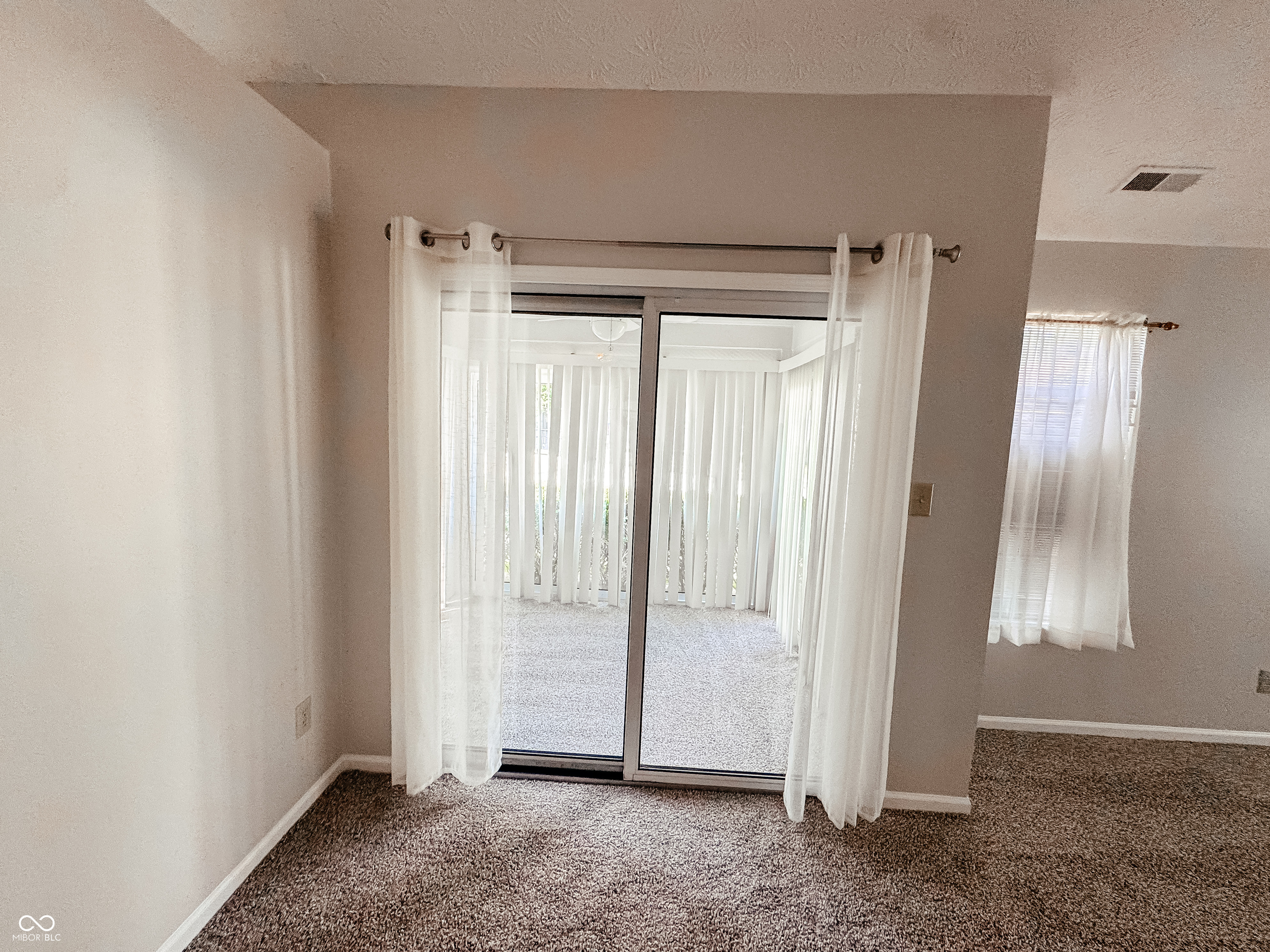 9672 River Oak Lane E