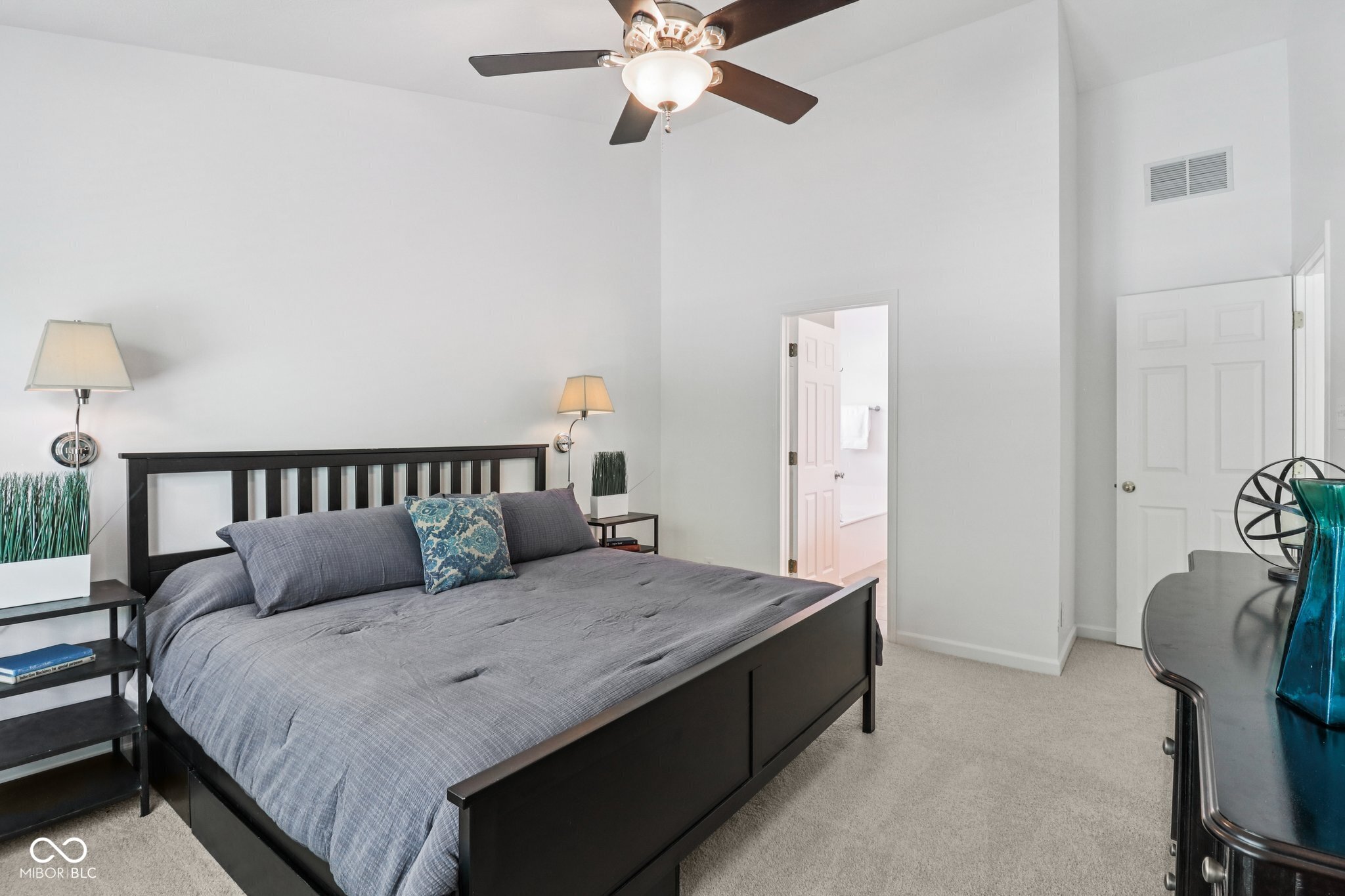 10792 Sawgrass Drive