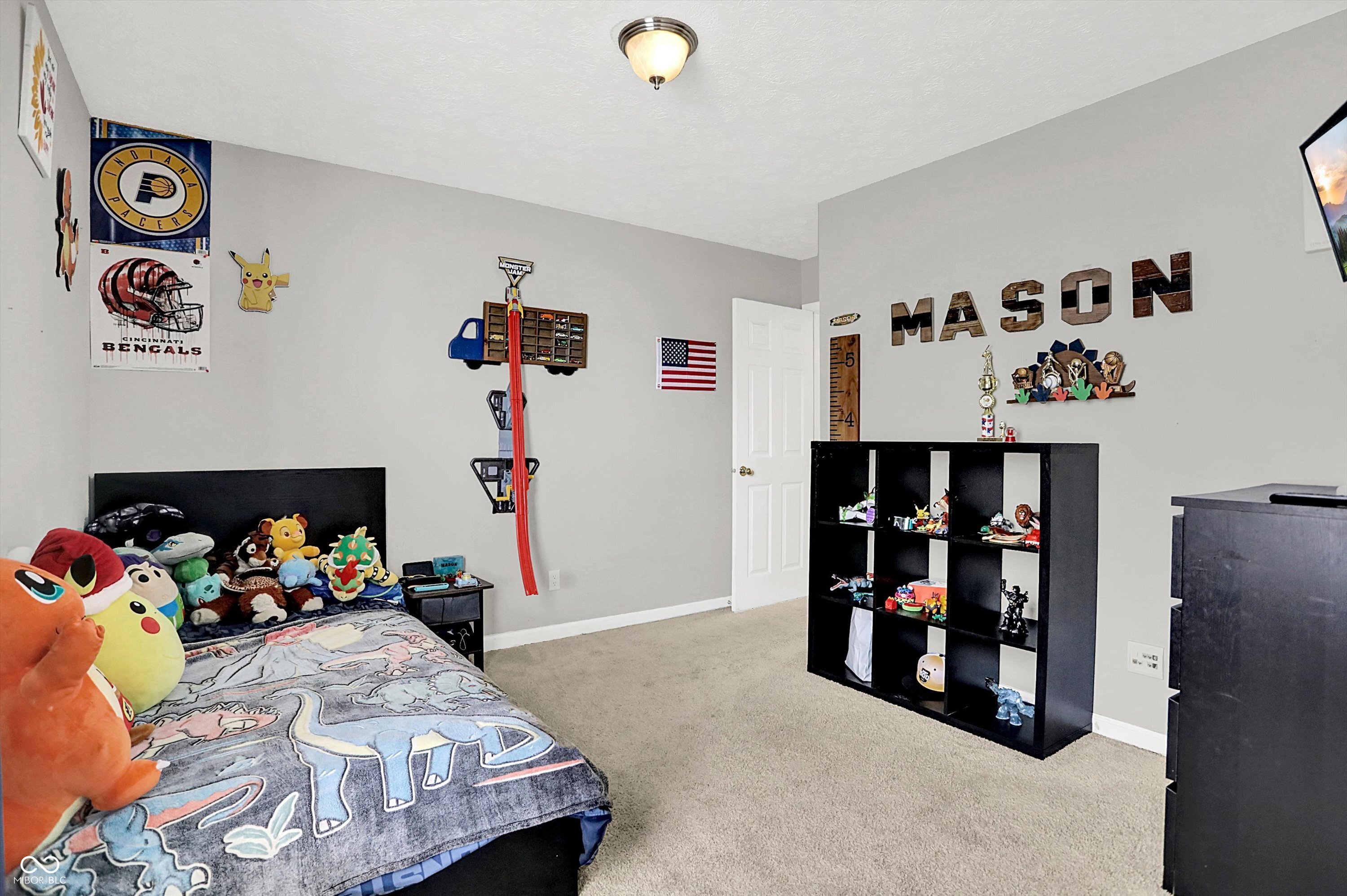 6417 Meadowpond Way