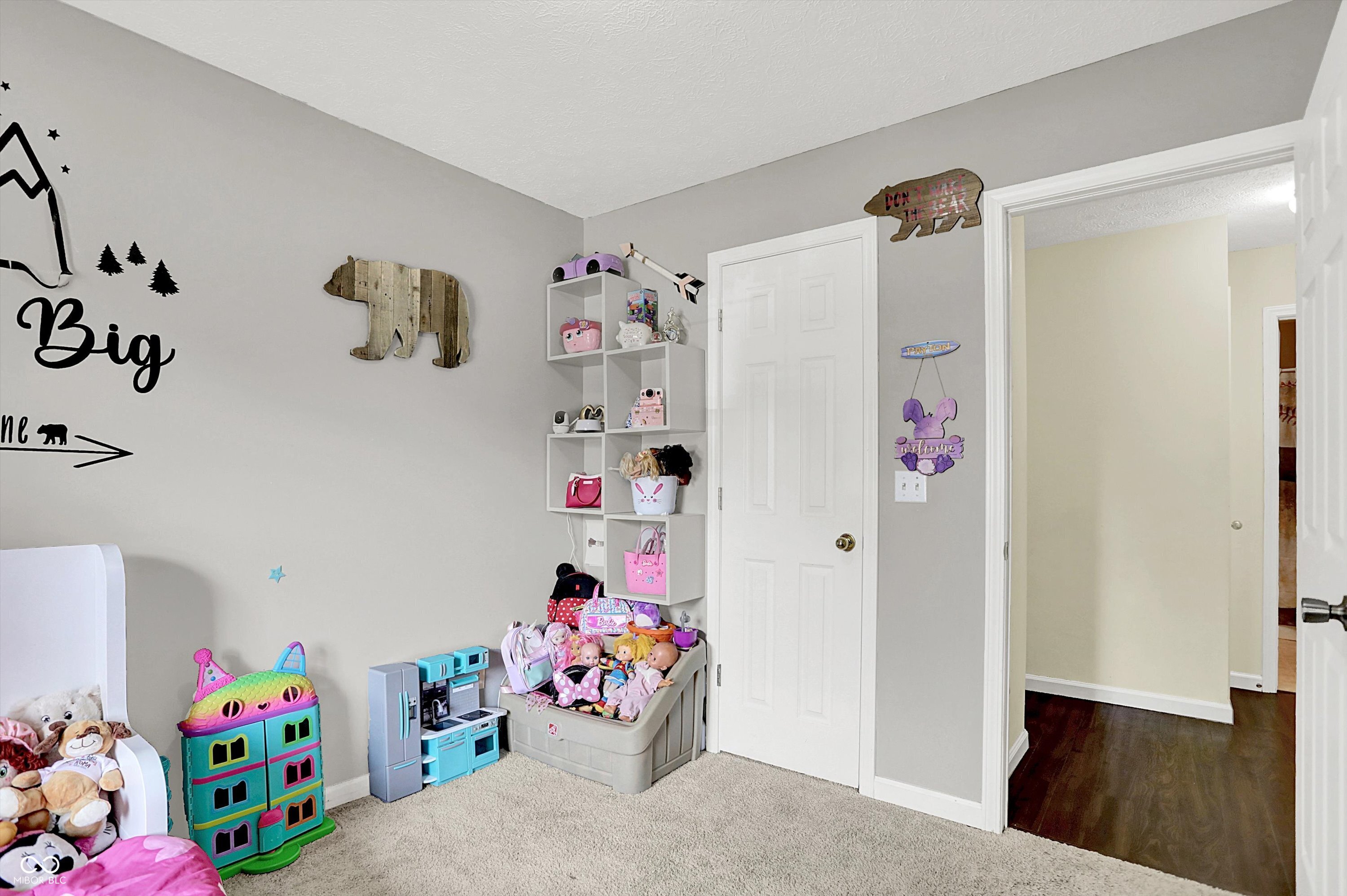 6417 Meadowpond Way