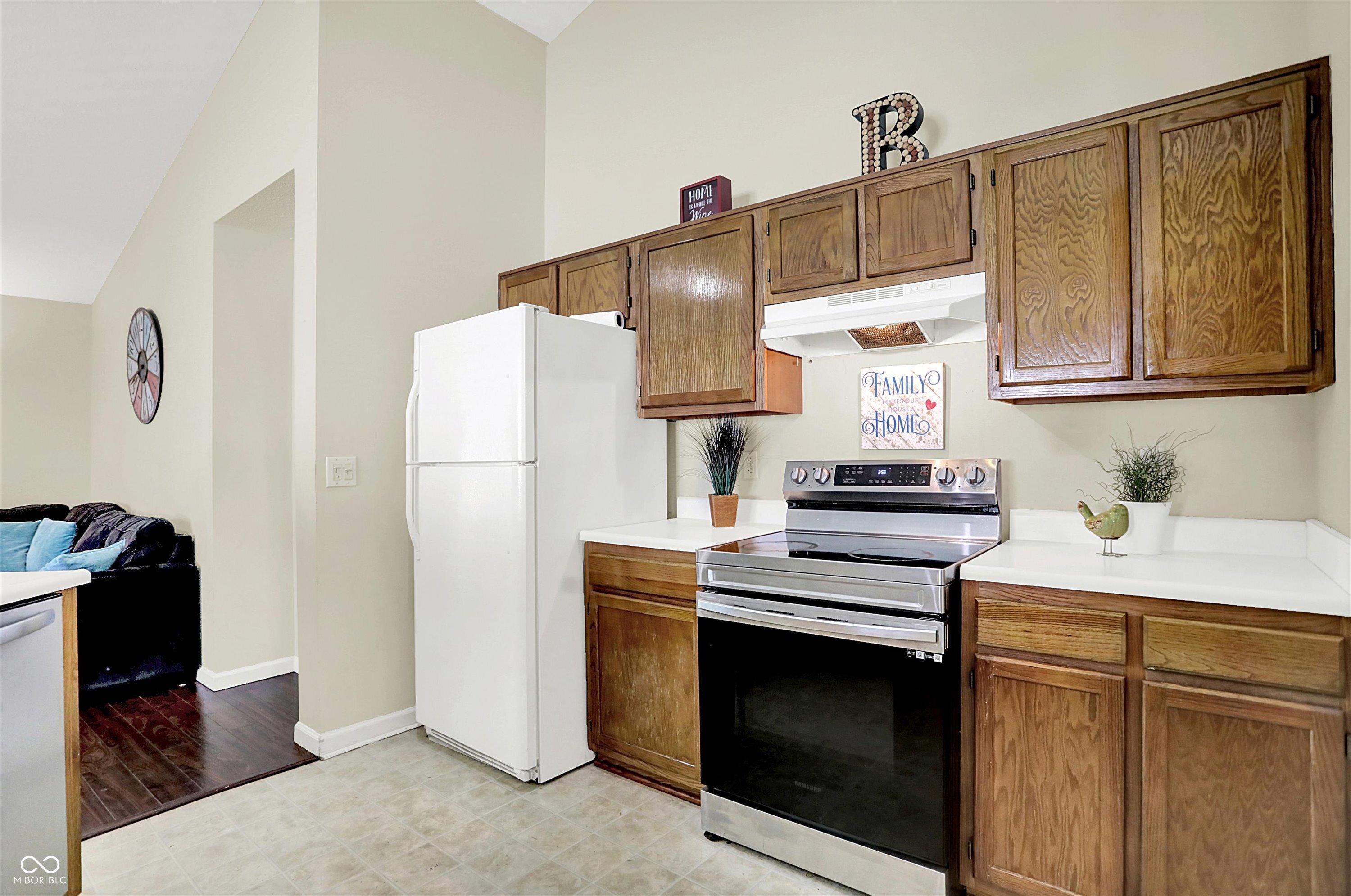 6417 Meadowpond Way