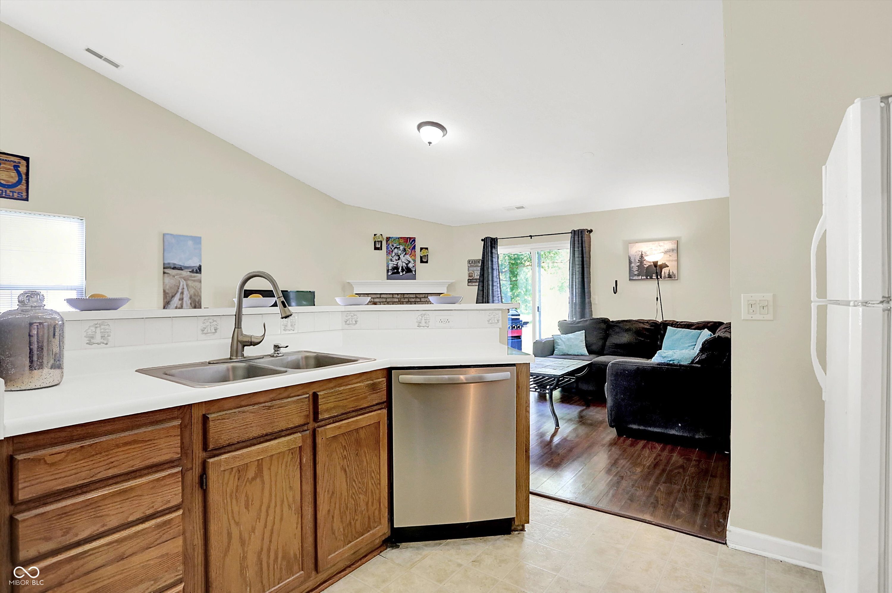 6417 Meadowpond Way