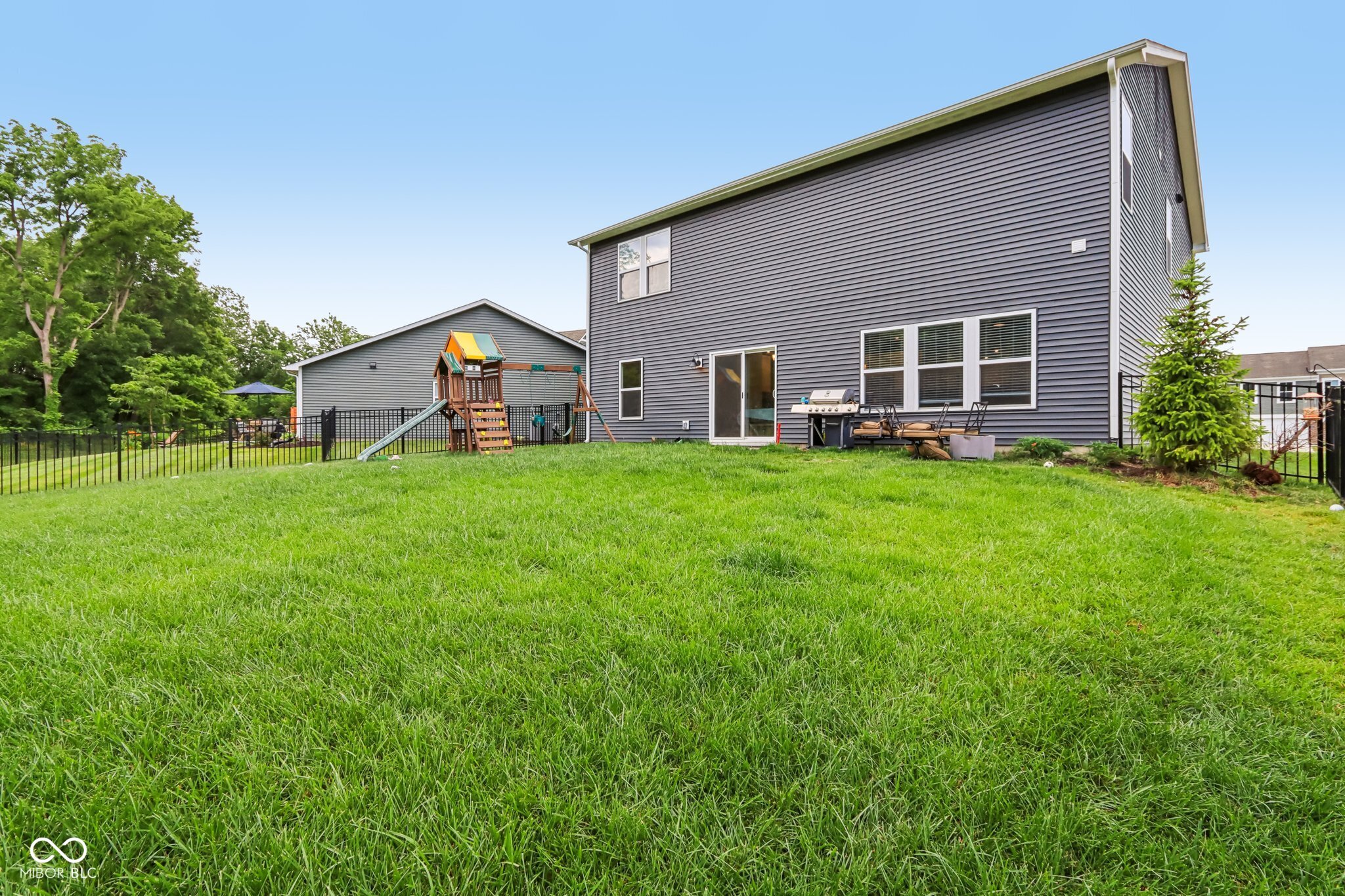1022 Cyprian Way