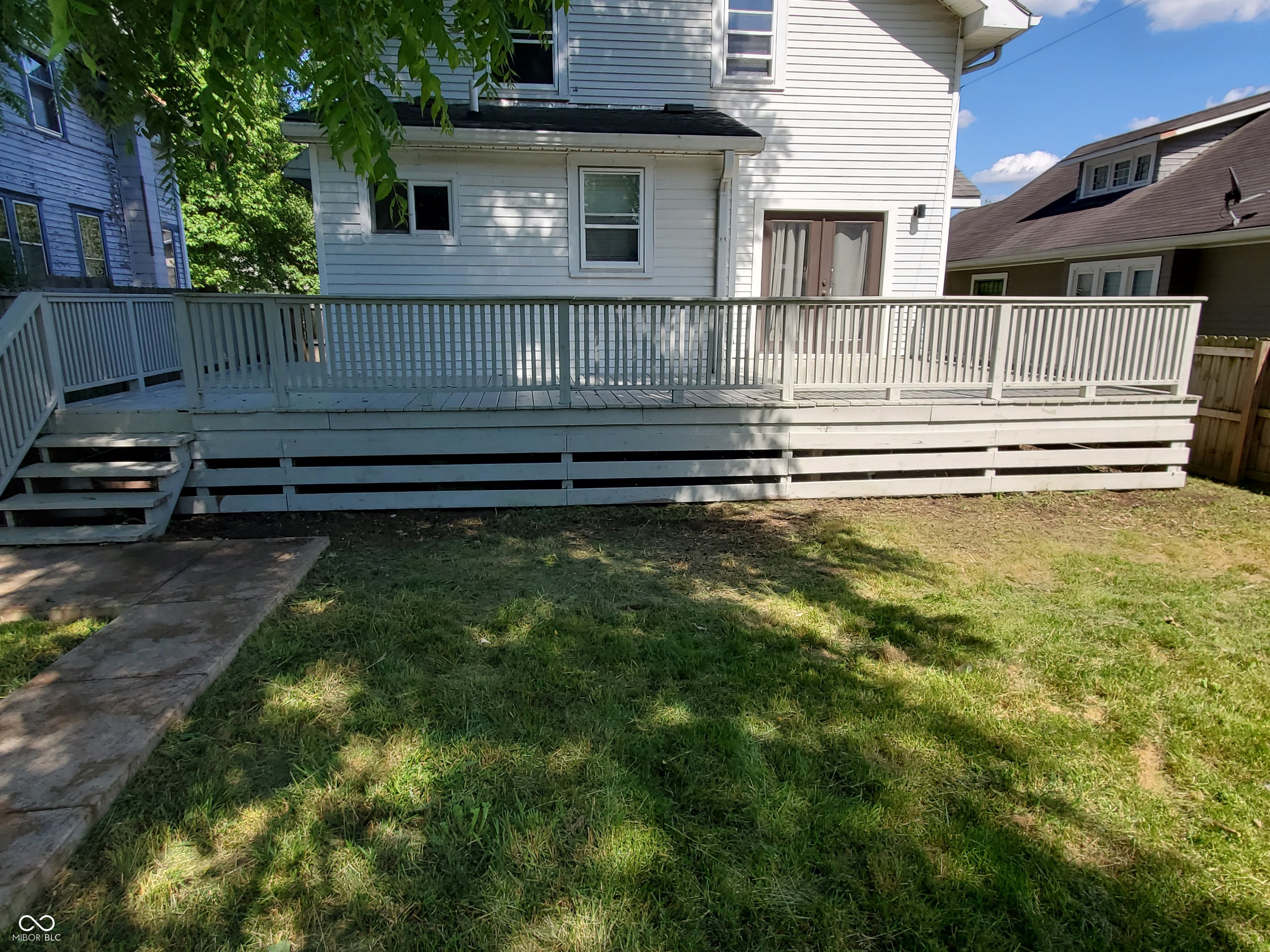 404 N Riley Avenue