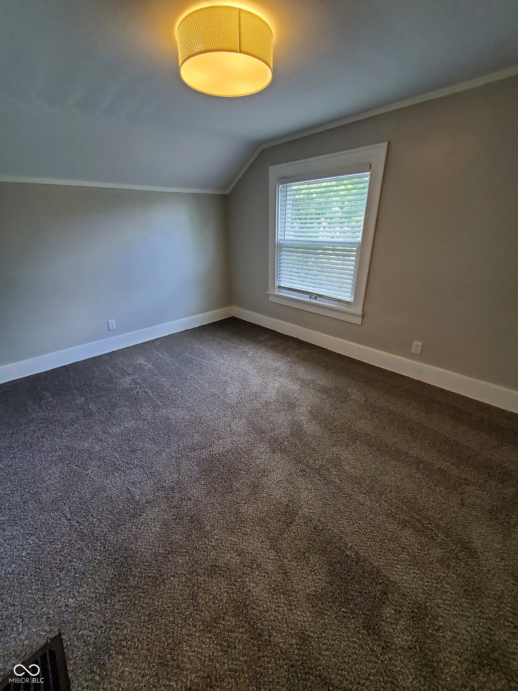 404 N Riley Avenue