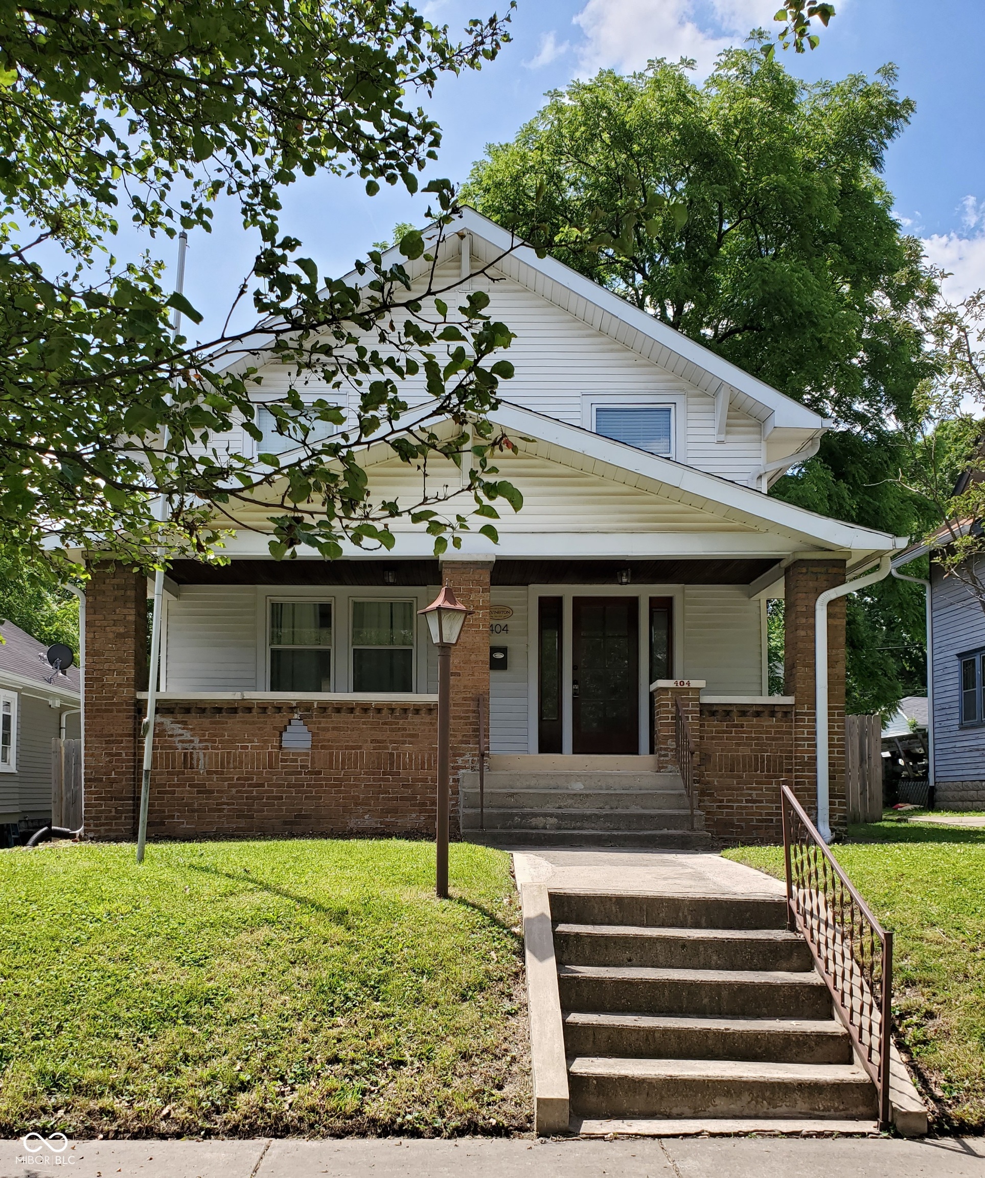 404 N Riley Avenue