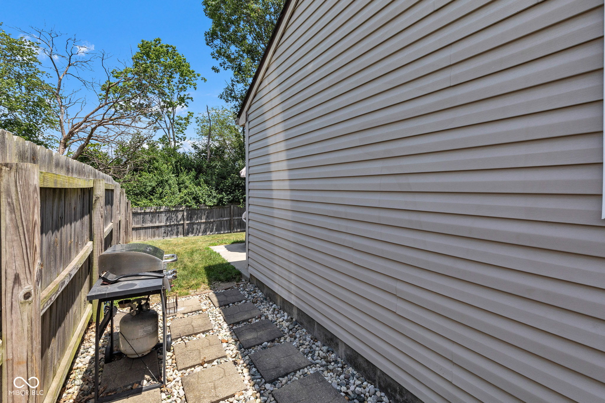 7702 Wood Stream Drive