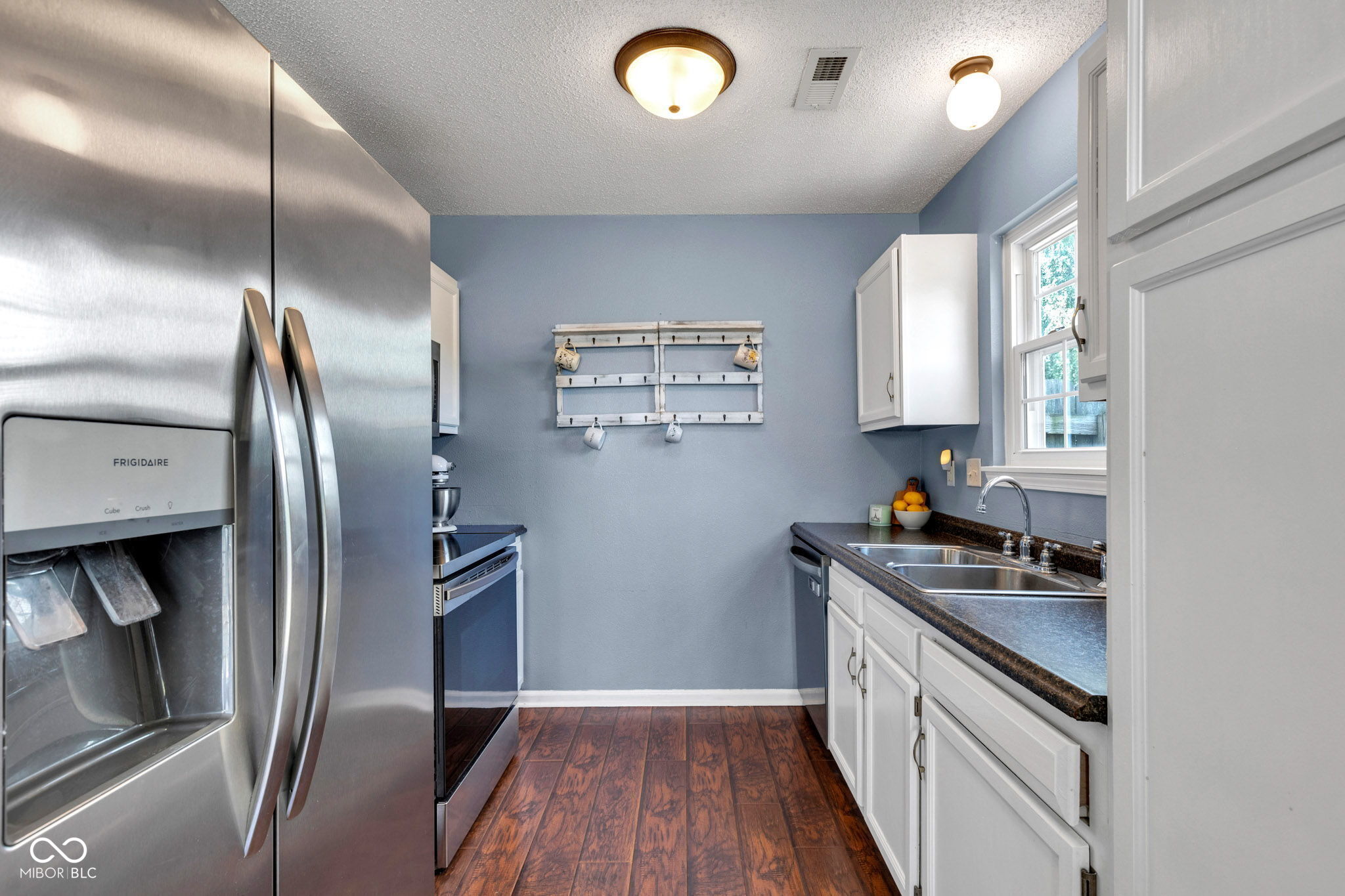 7702 Wood Stream Drive