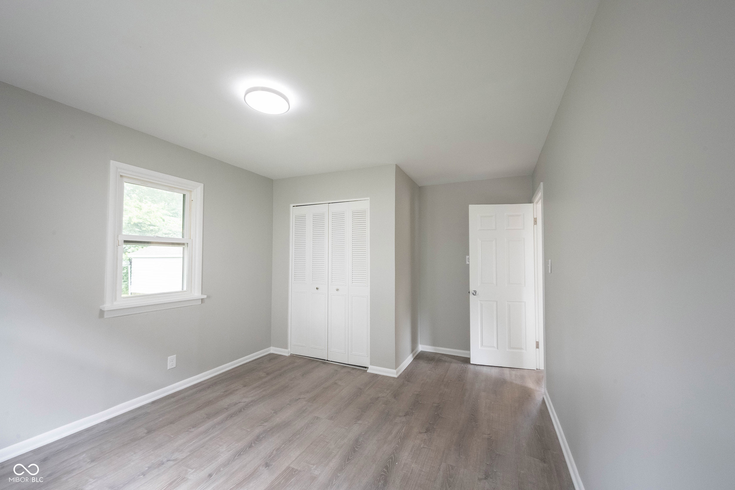 2334 S Keystone Avenue