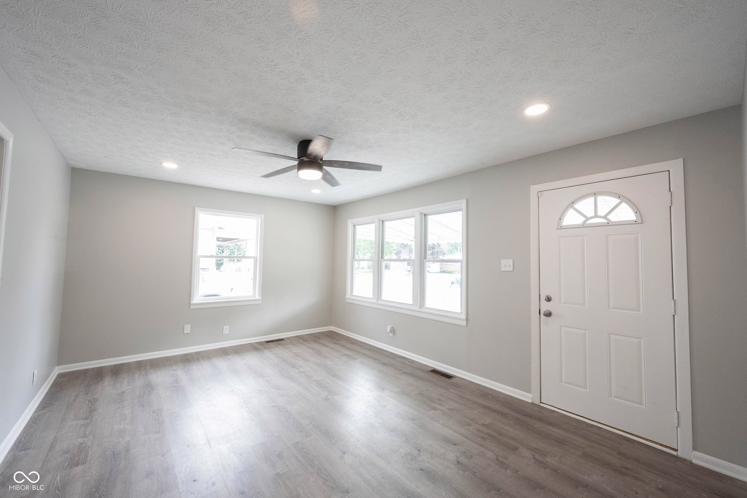 2334 S Keystone Avenue