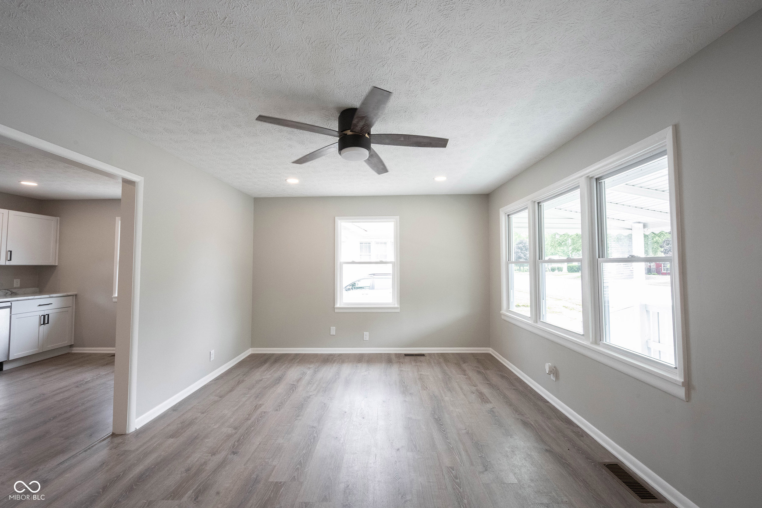 2334 S Keystone Avenue