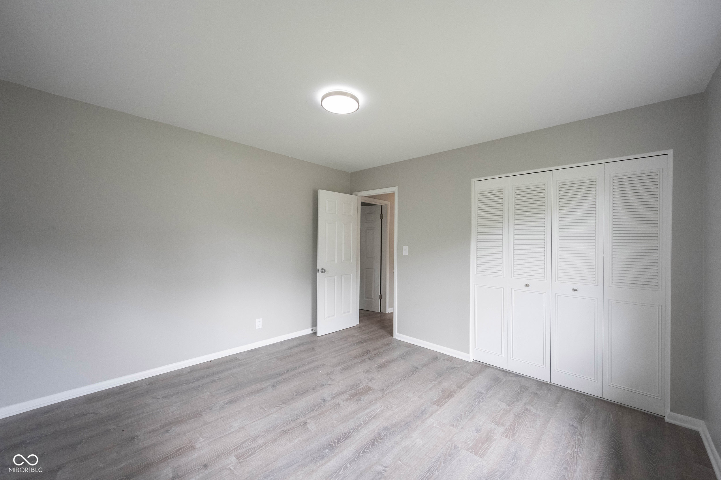 2334 S Keystone Avenue