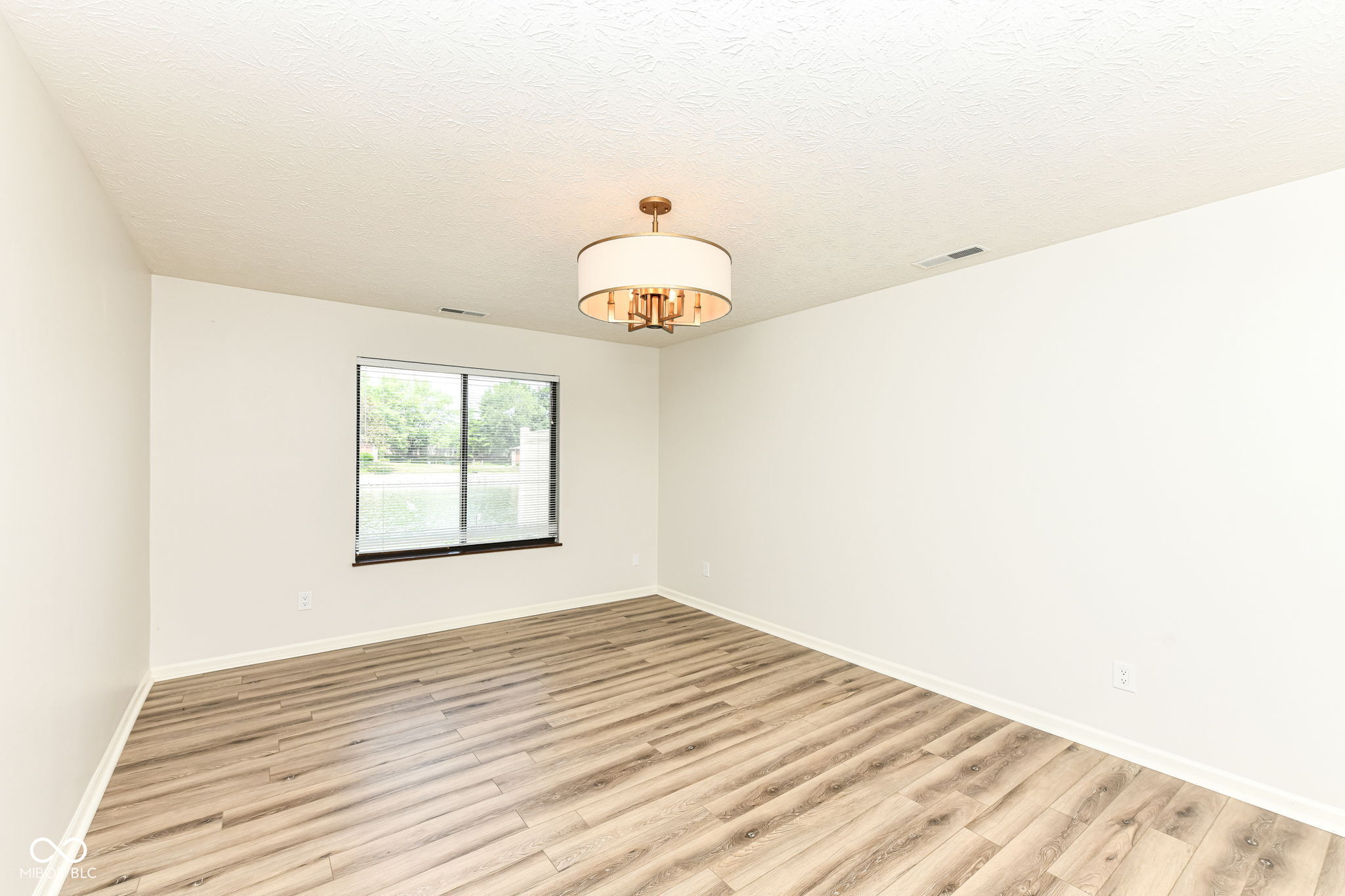 2078 Oak Run N Drive
