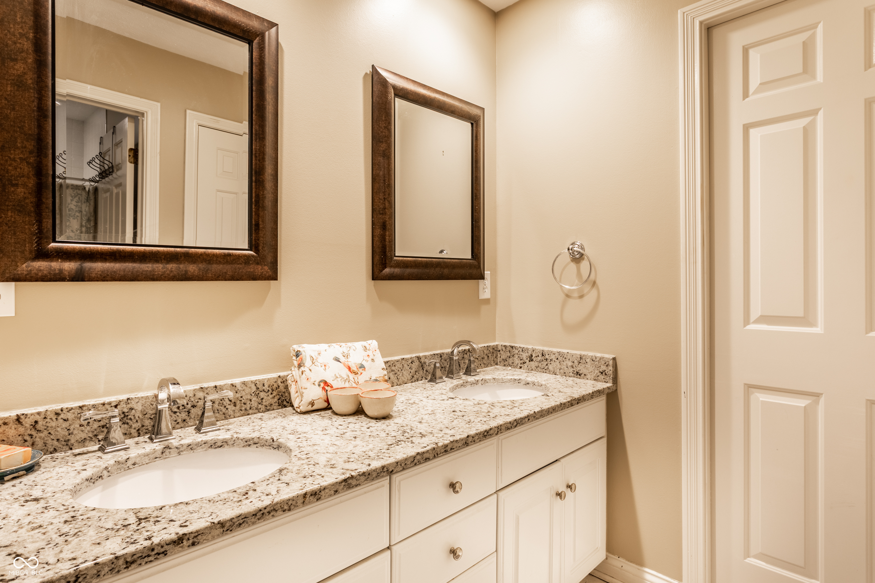 14304 Woodfield Drive S