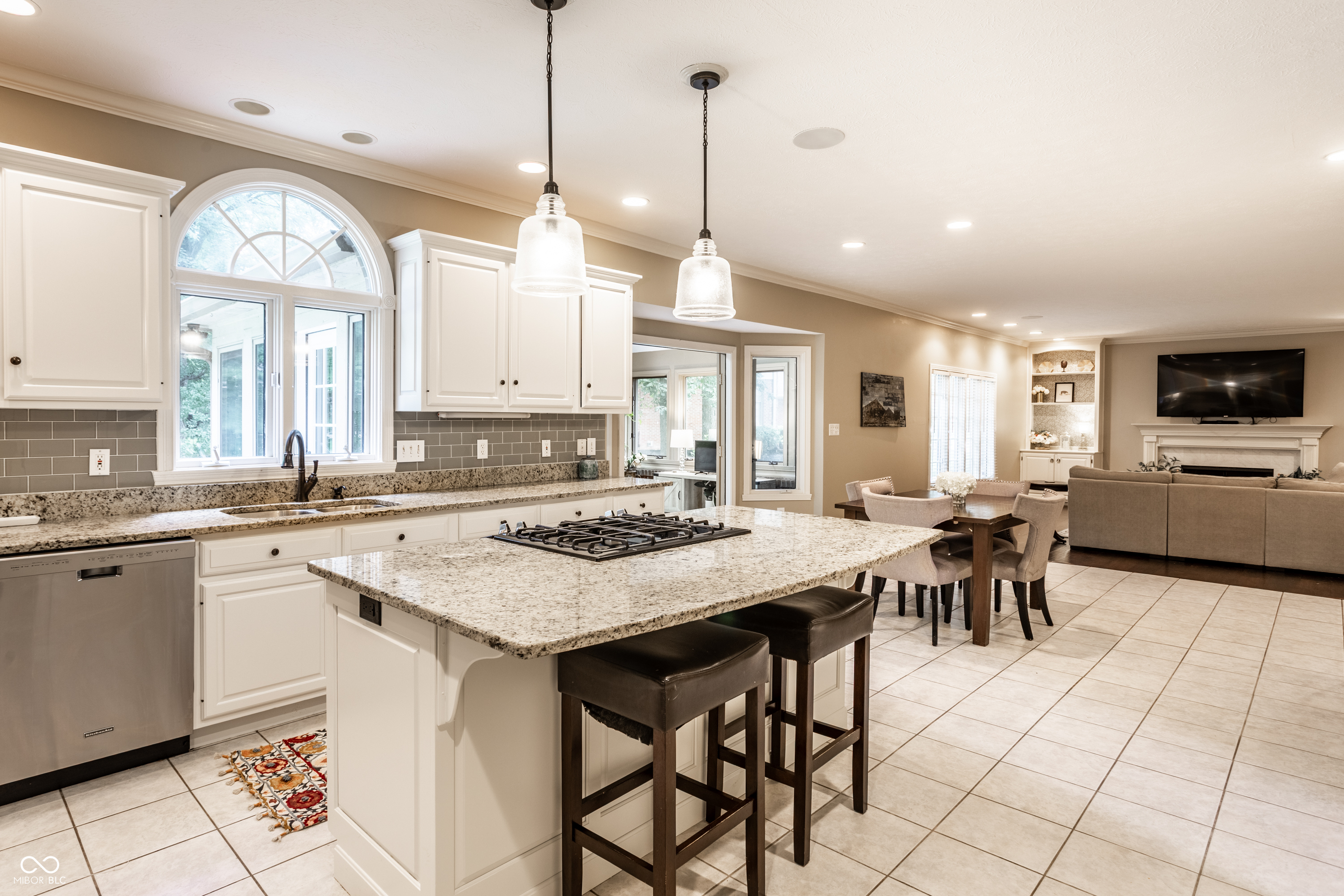 14304 Woodfield Drive S