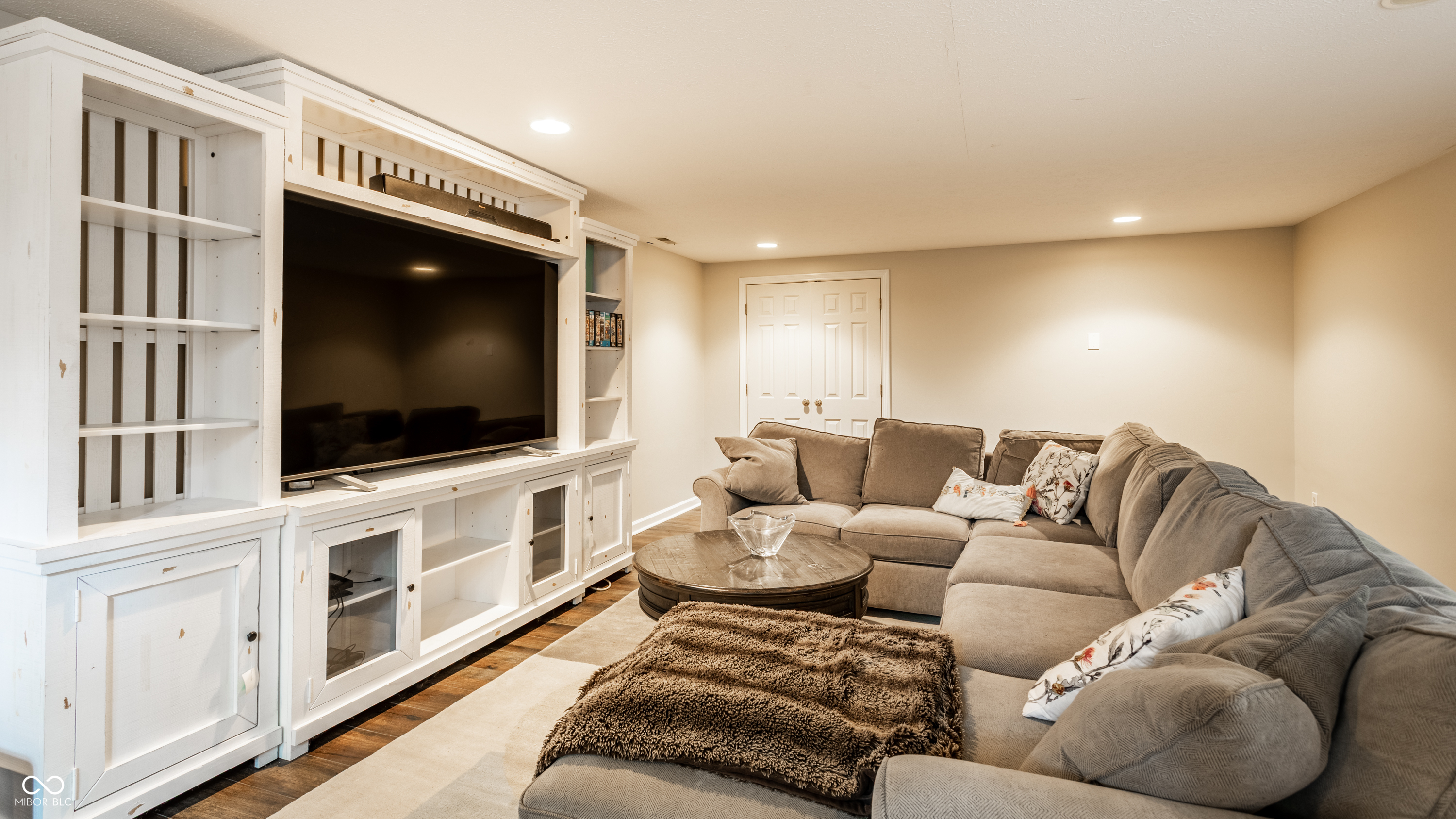 14304 Woodfield Drive S