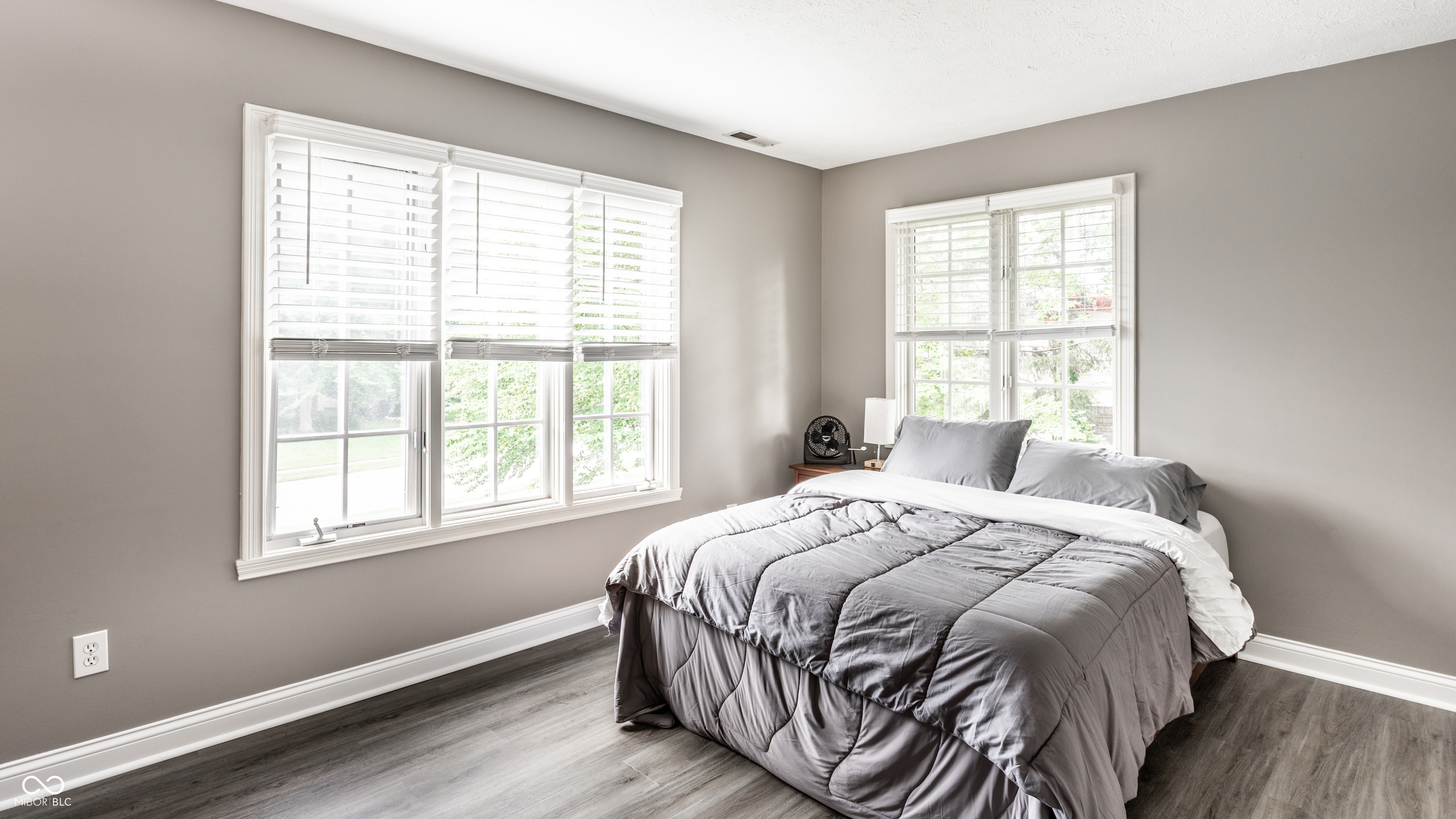 14304 Woodfield Drive S