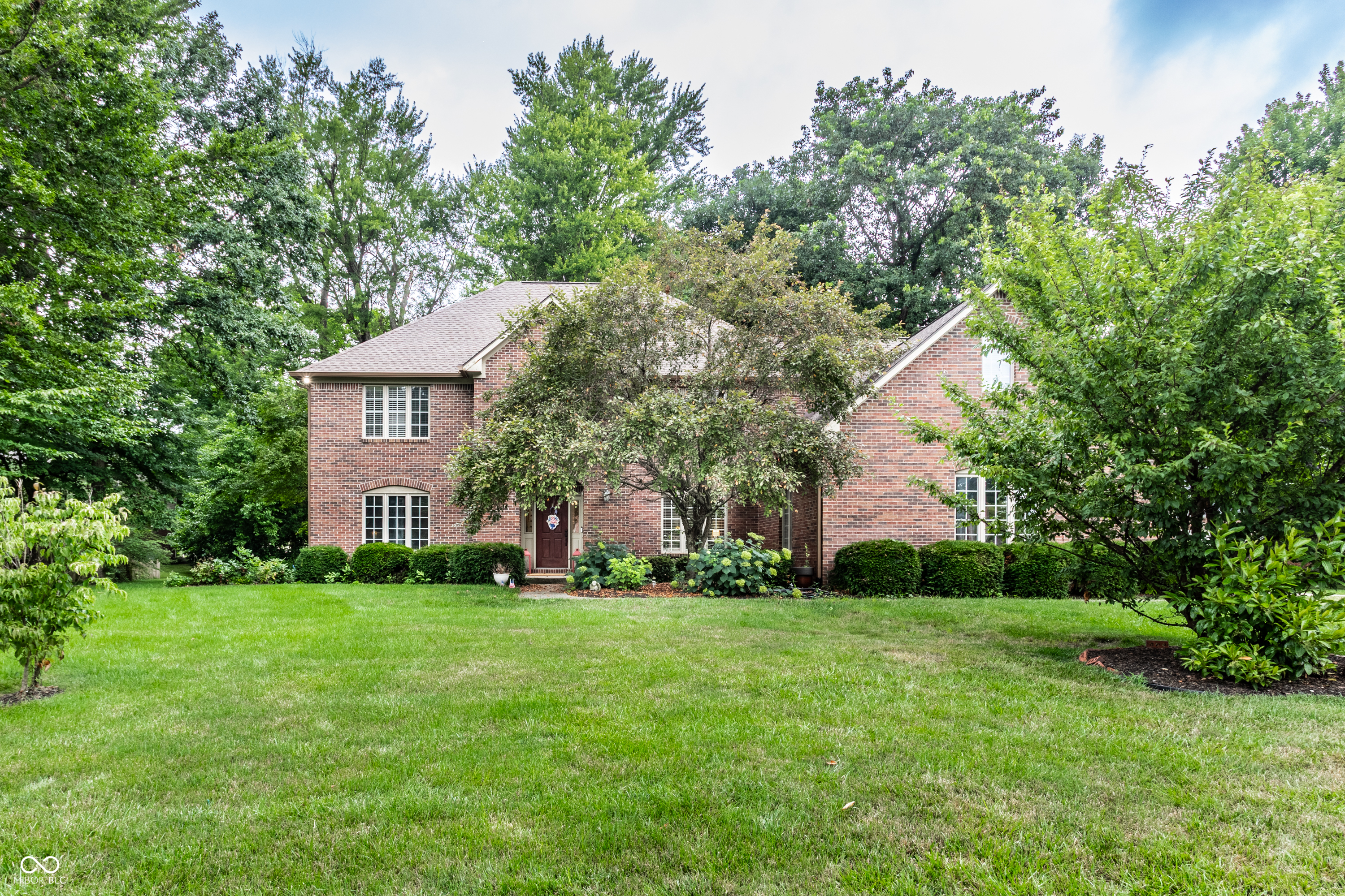 14304 Woodfield Drive S