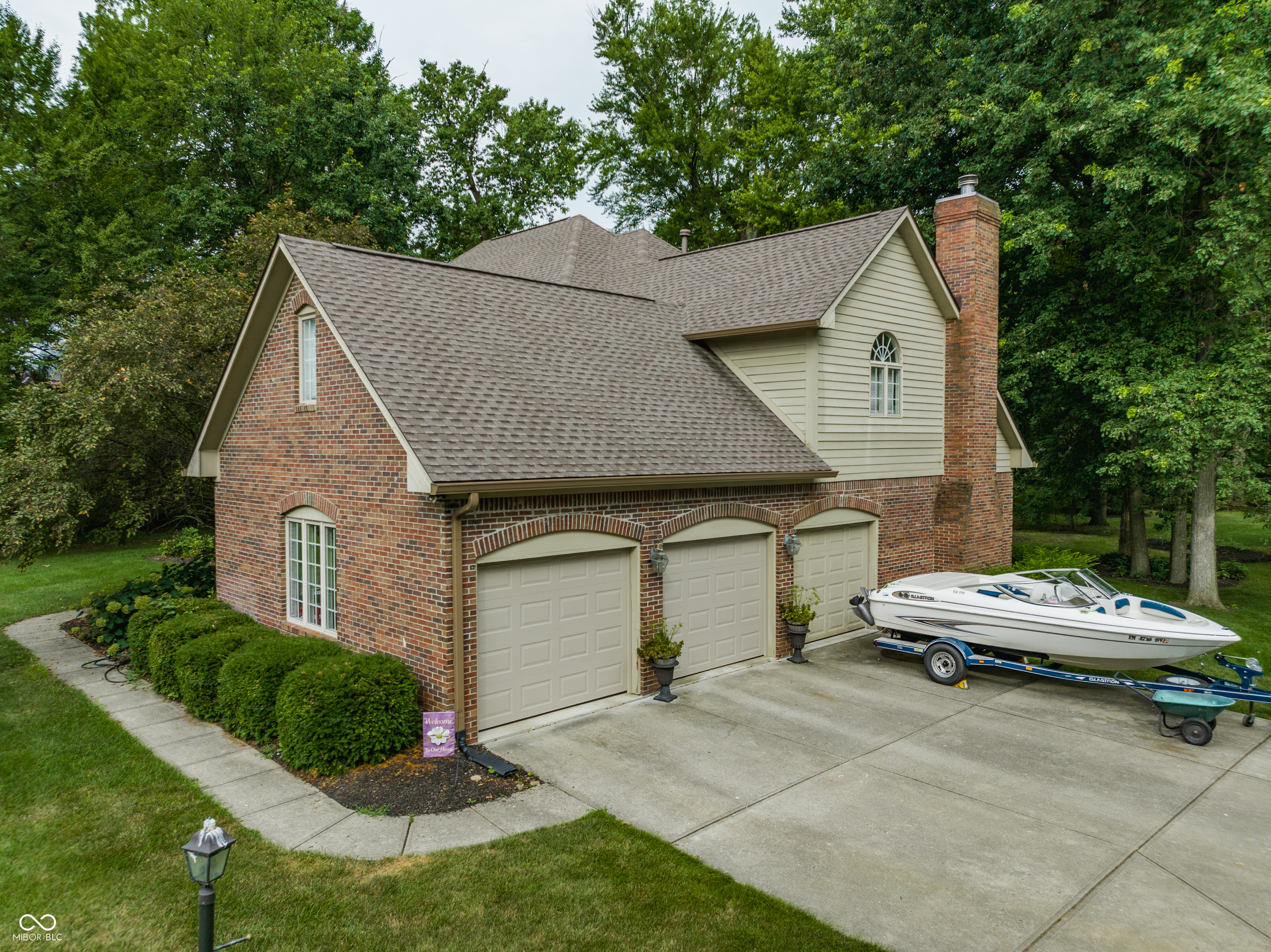 14304 Woodfield Drive S