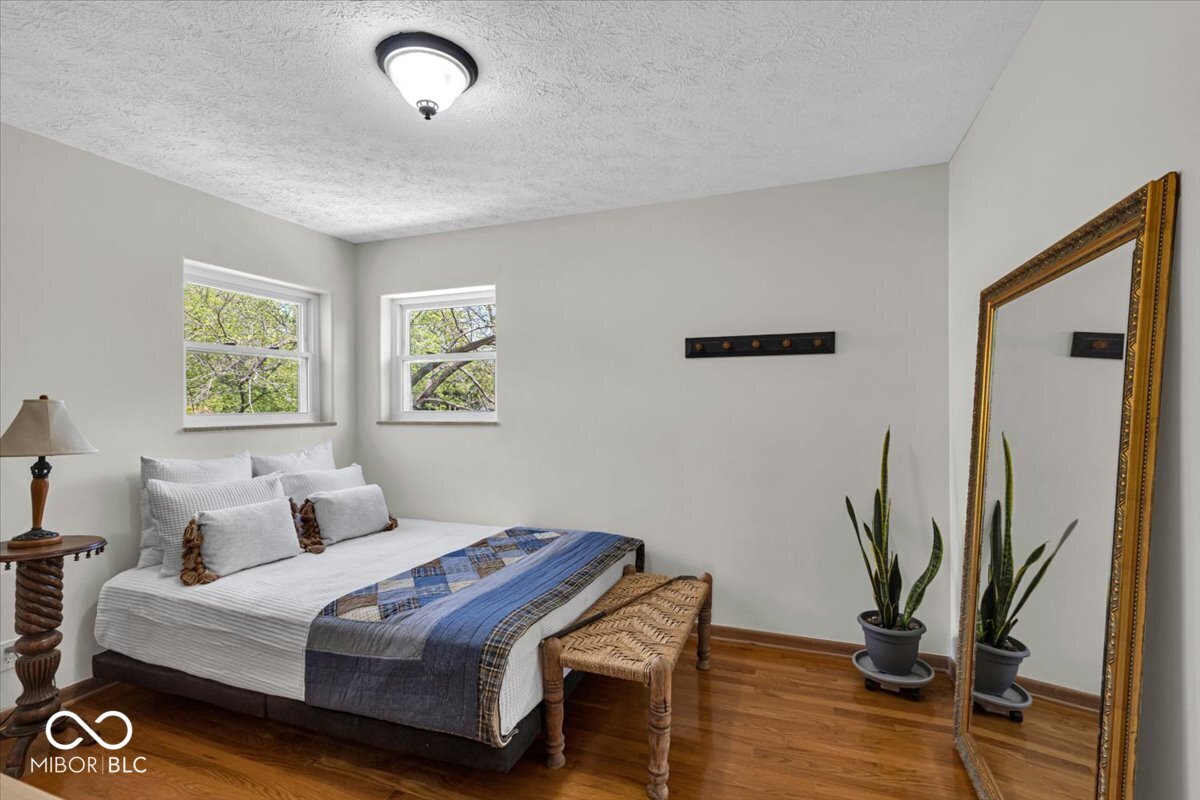 7205 Steven Lane