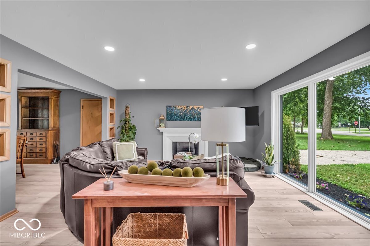 7205 Steven Lane