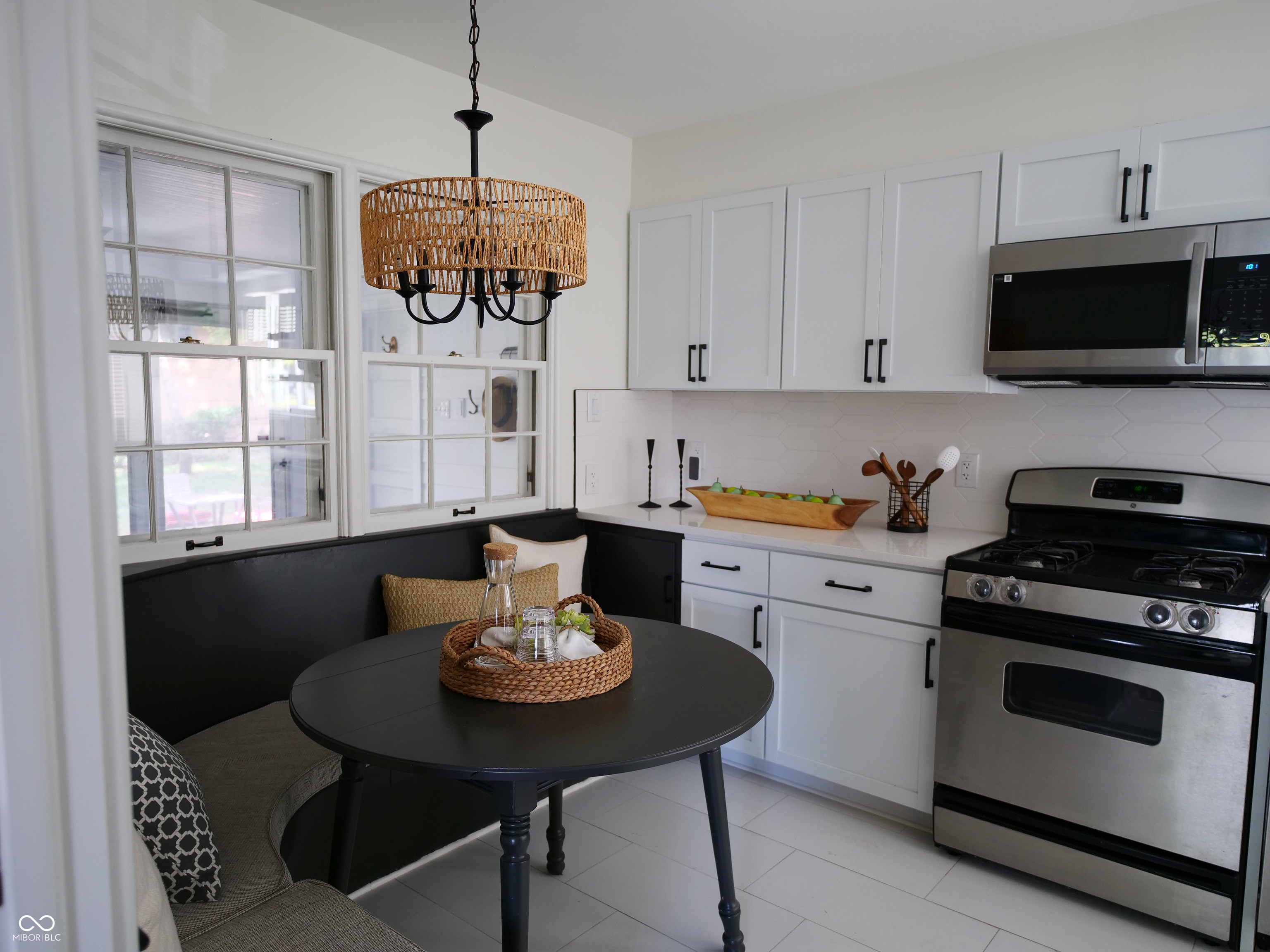 2032 Kessler Blvd E Drive