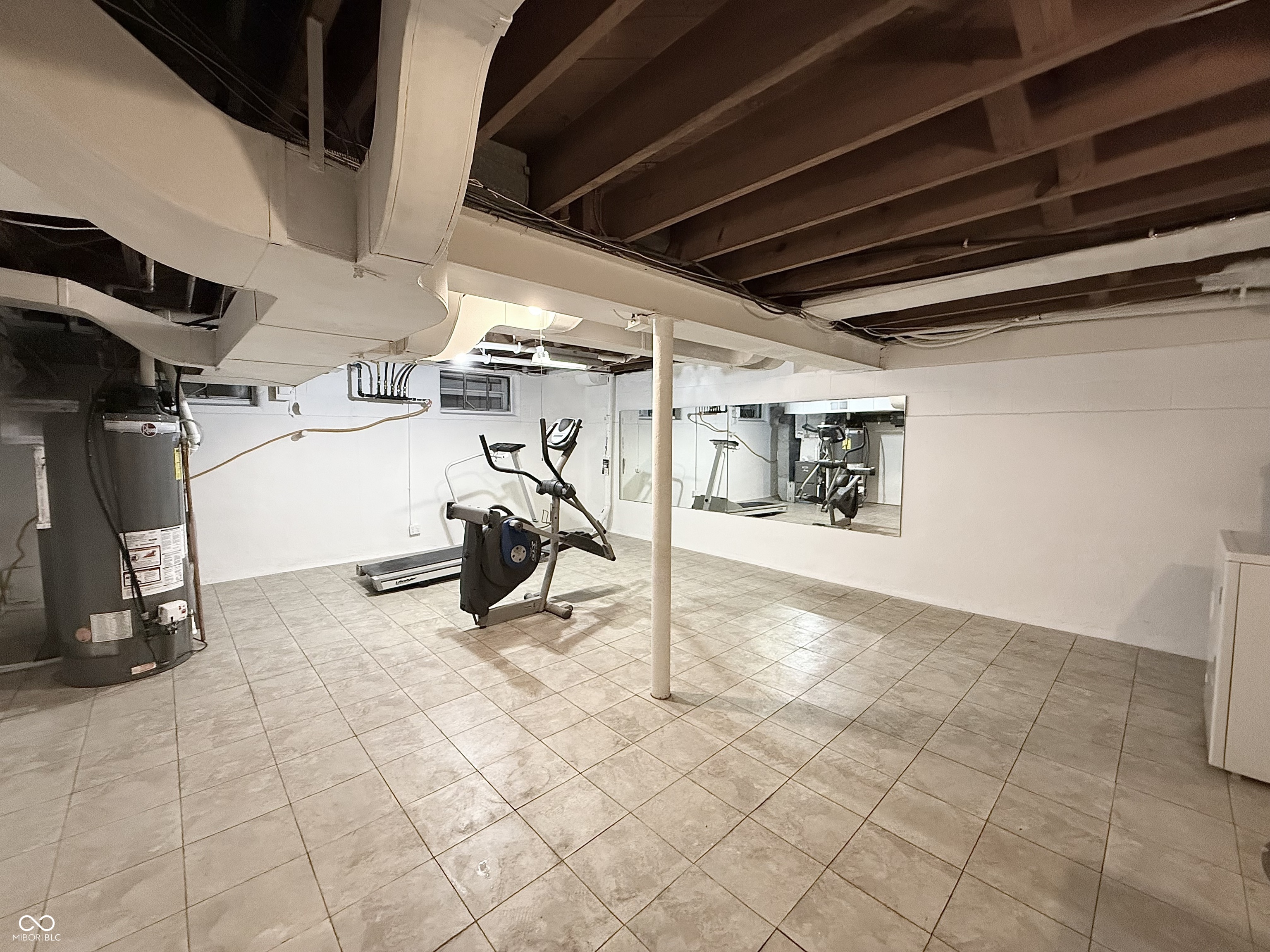 2032 Kessler Blvd E Drive