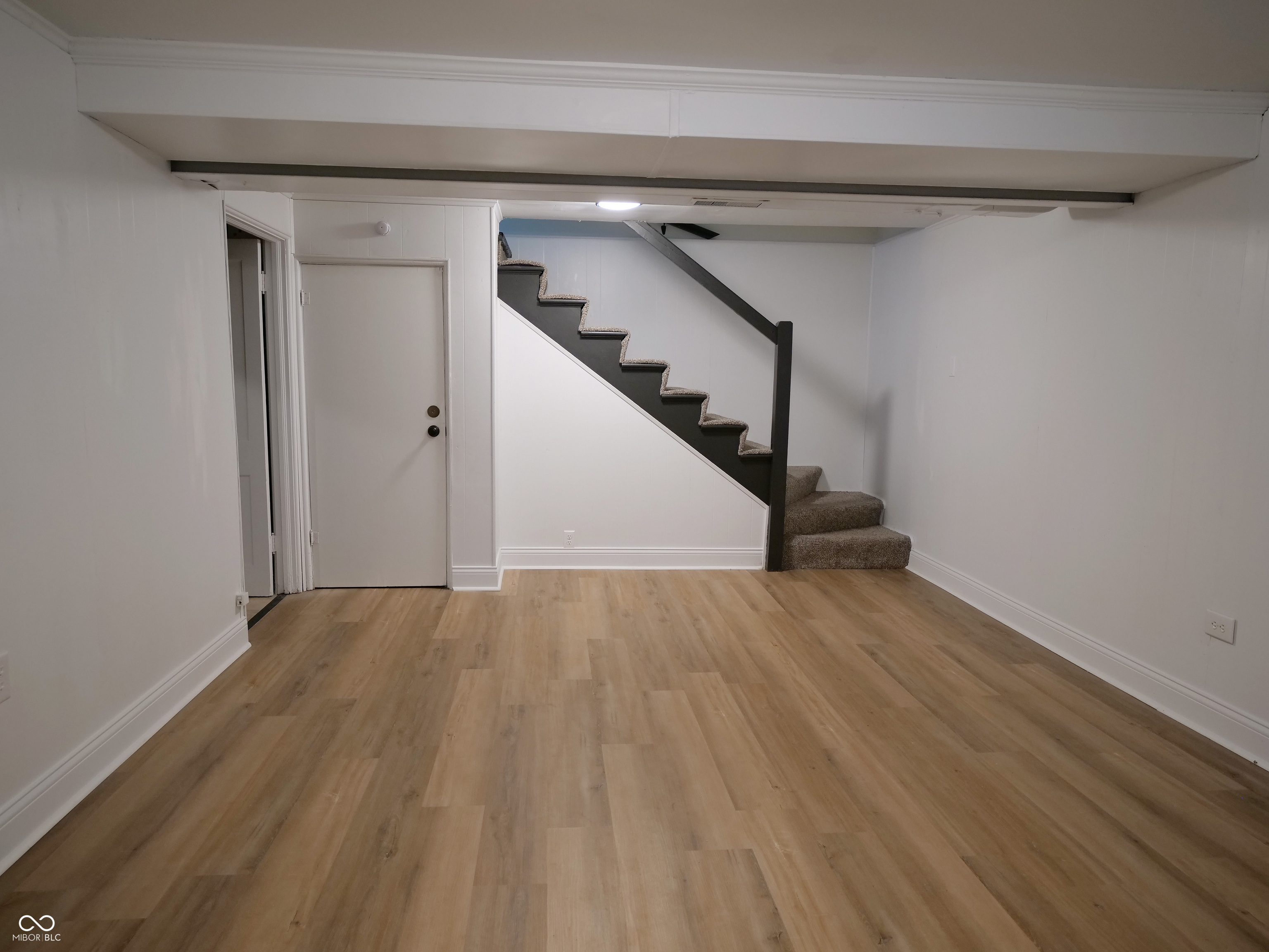 2032 Kessler Blvd E Drive