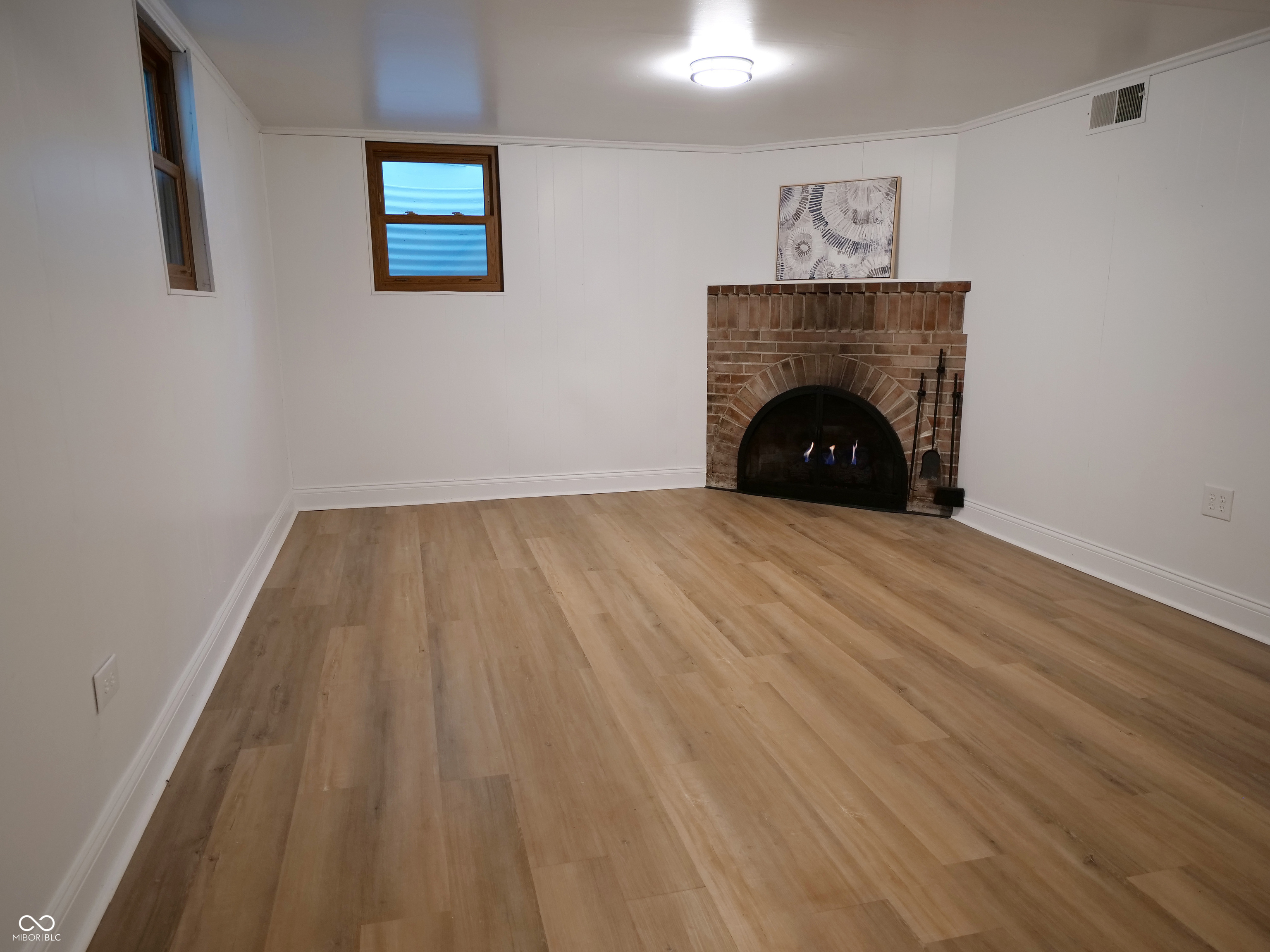 2032 Kessler Blvd E Drive