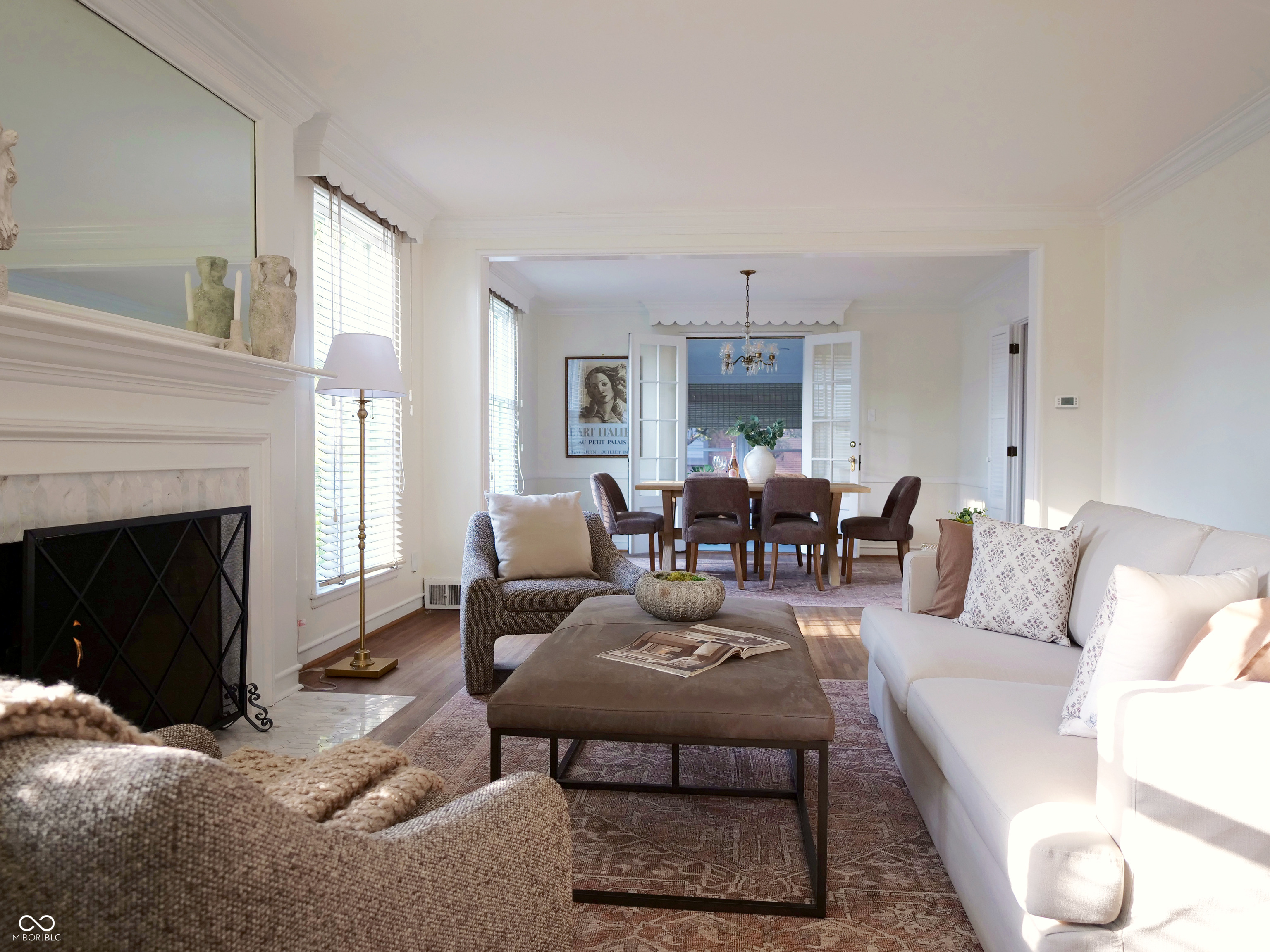 2032 Kessler Blvd E Drive