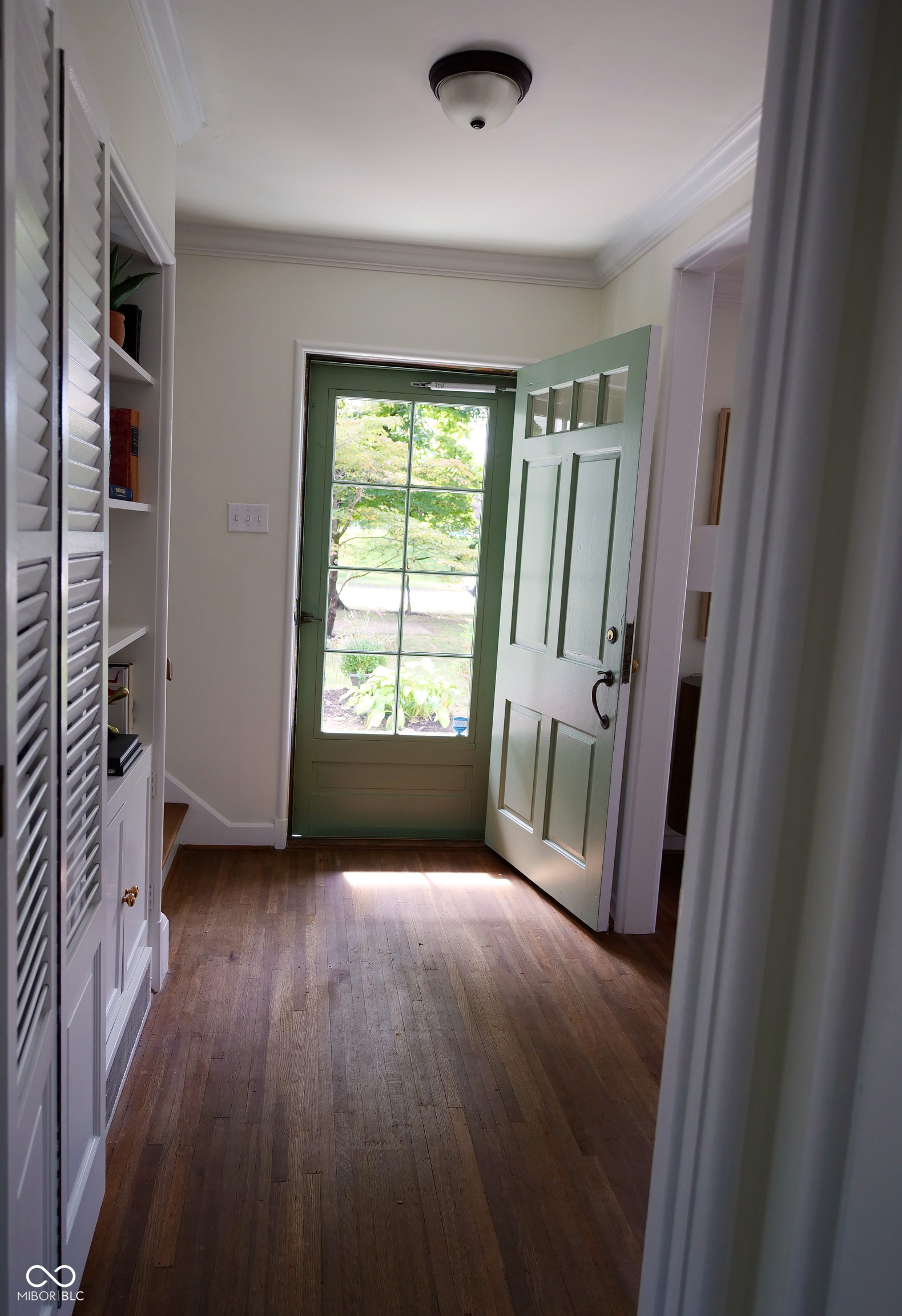 2032 Kessler Blvd E Drive