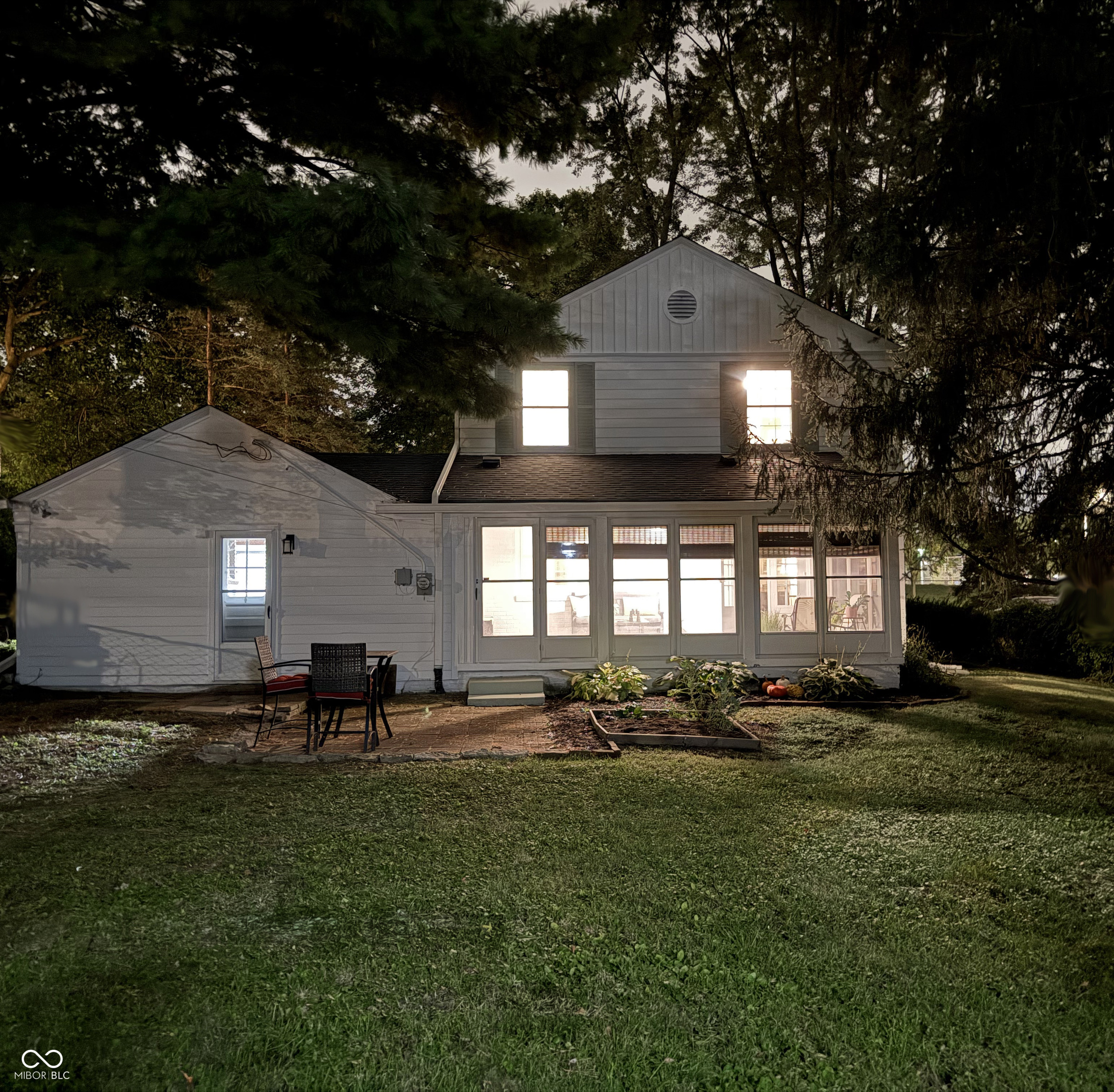 2032 Kessler Blvd E Drive