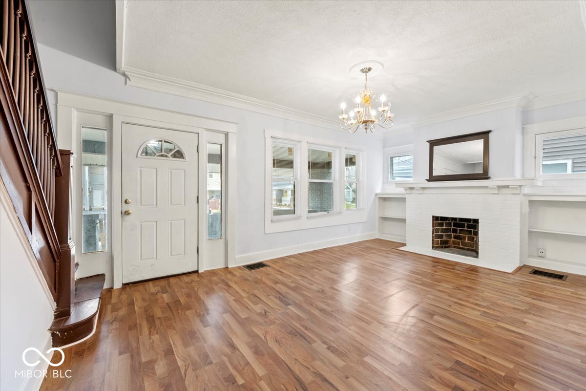 3554 N Illinois Street