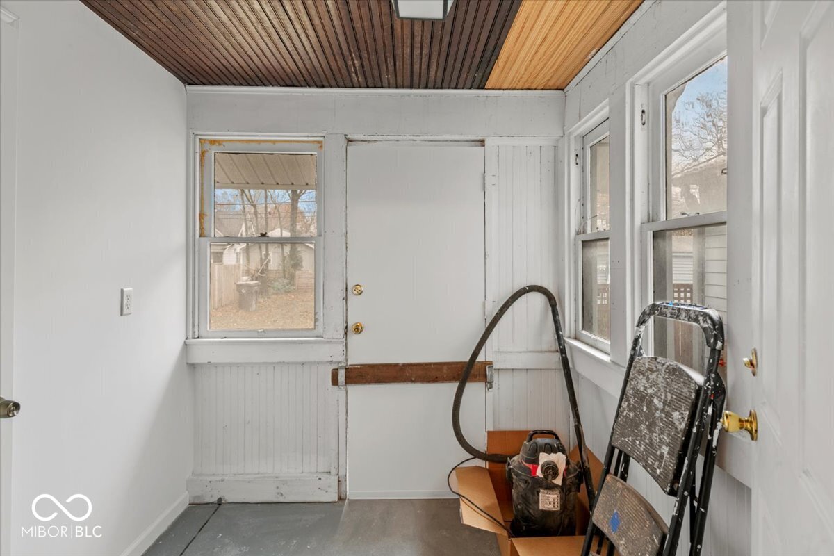 3554 N Illinois Street